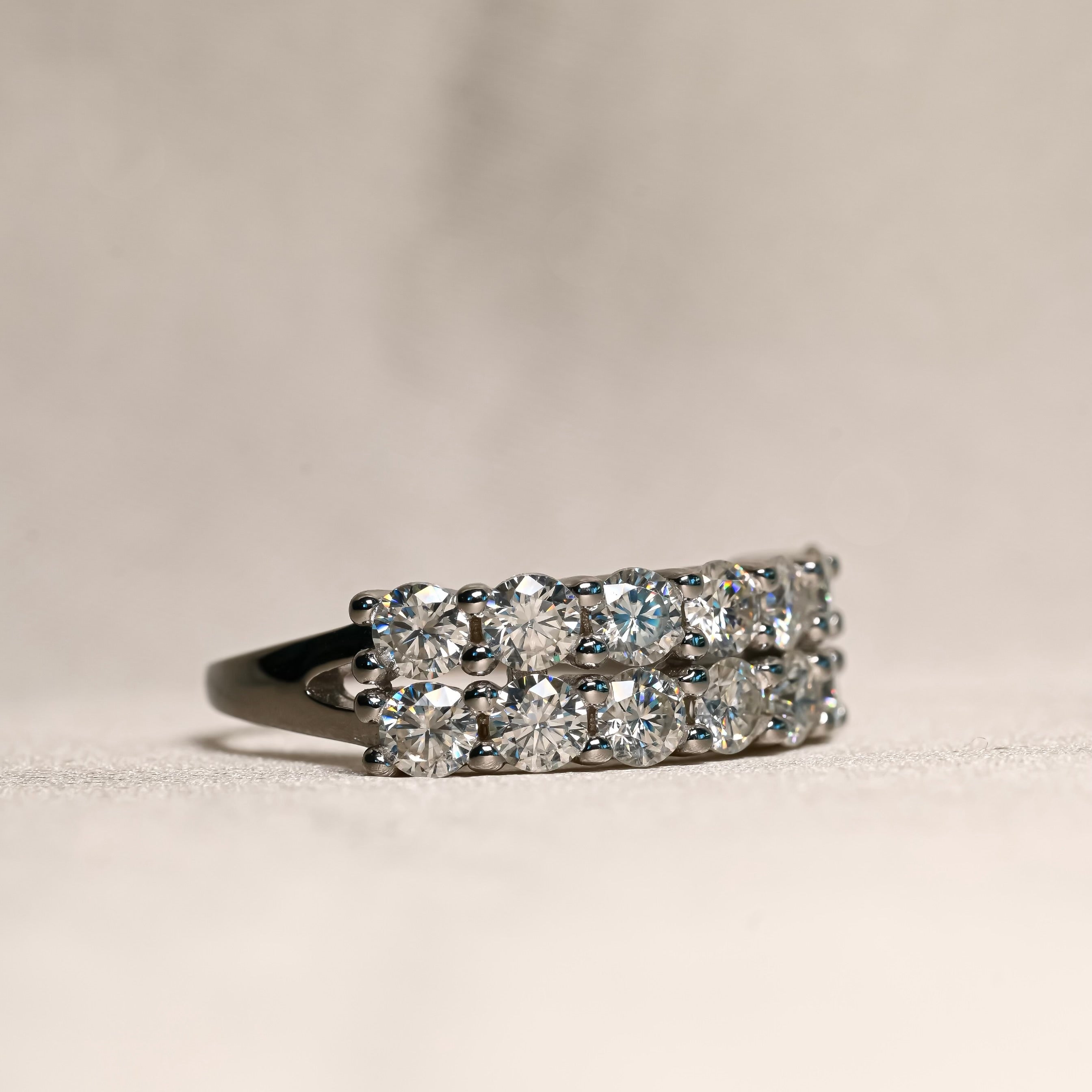 LIZA Moissanite Band 0.1ct