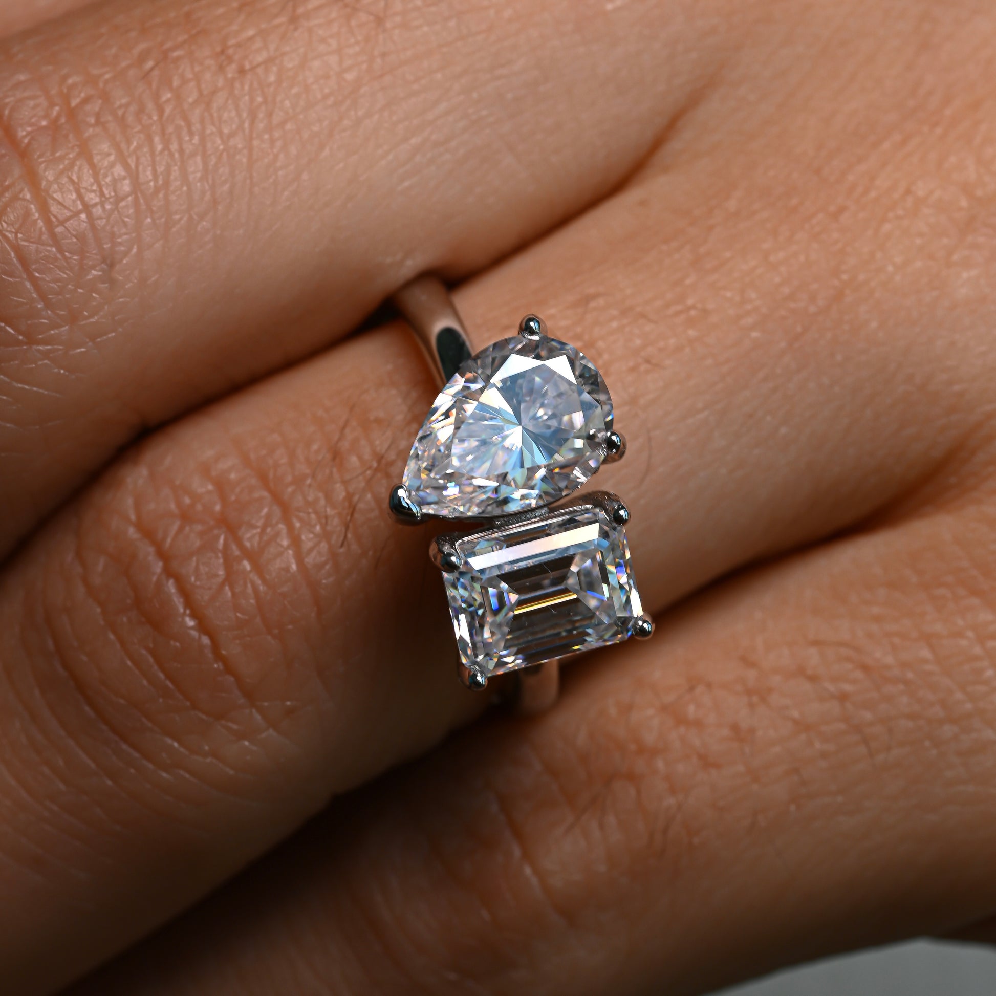 KAREN Moissanite Ring 2ct + 2ct