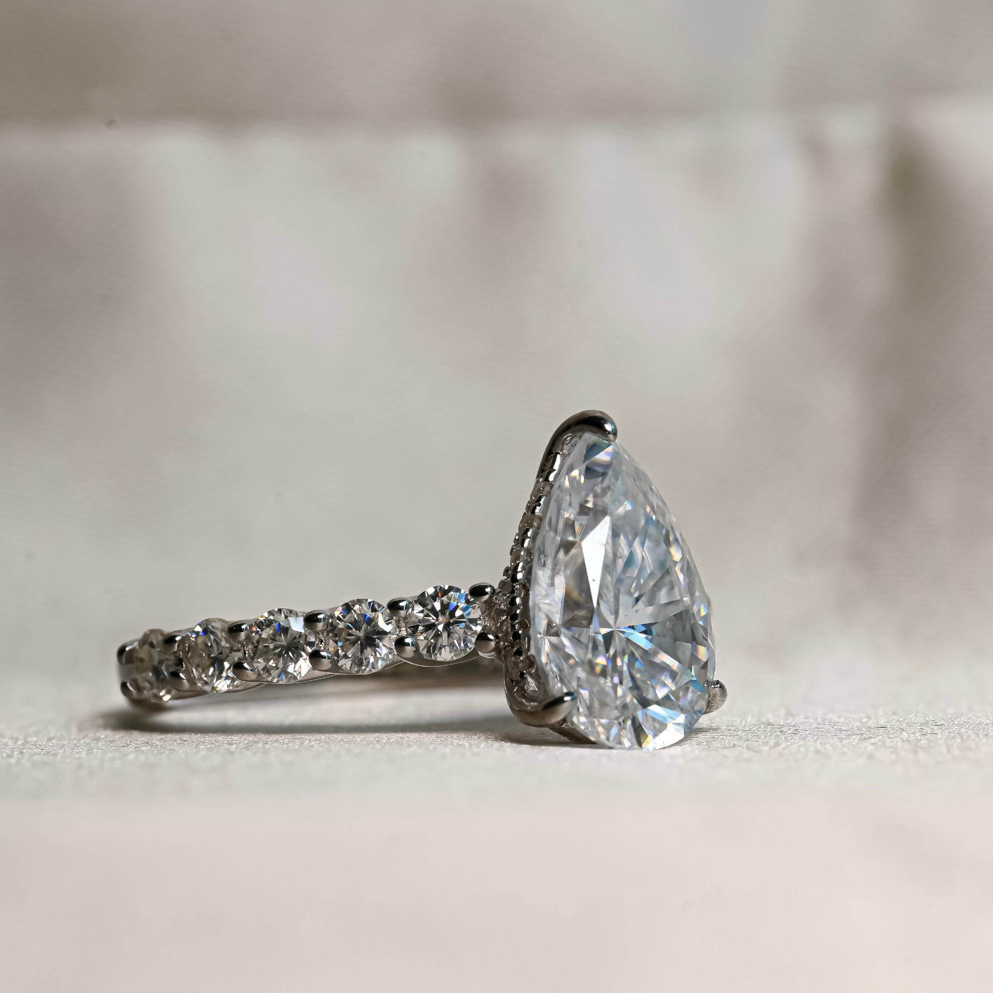 SAMARA Moissanite Ring 3ct