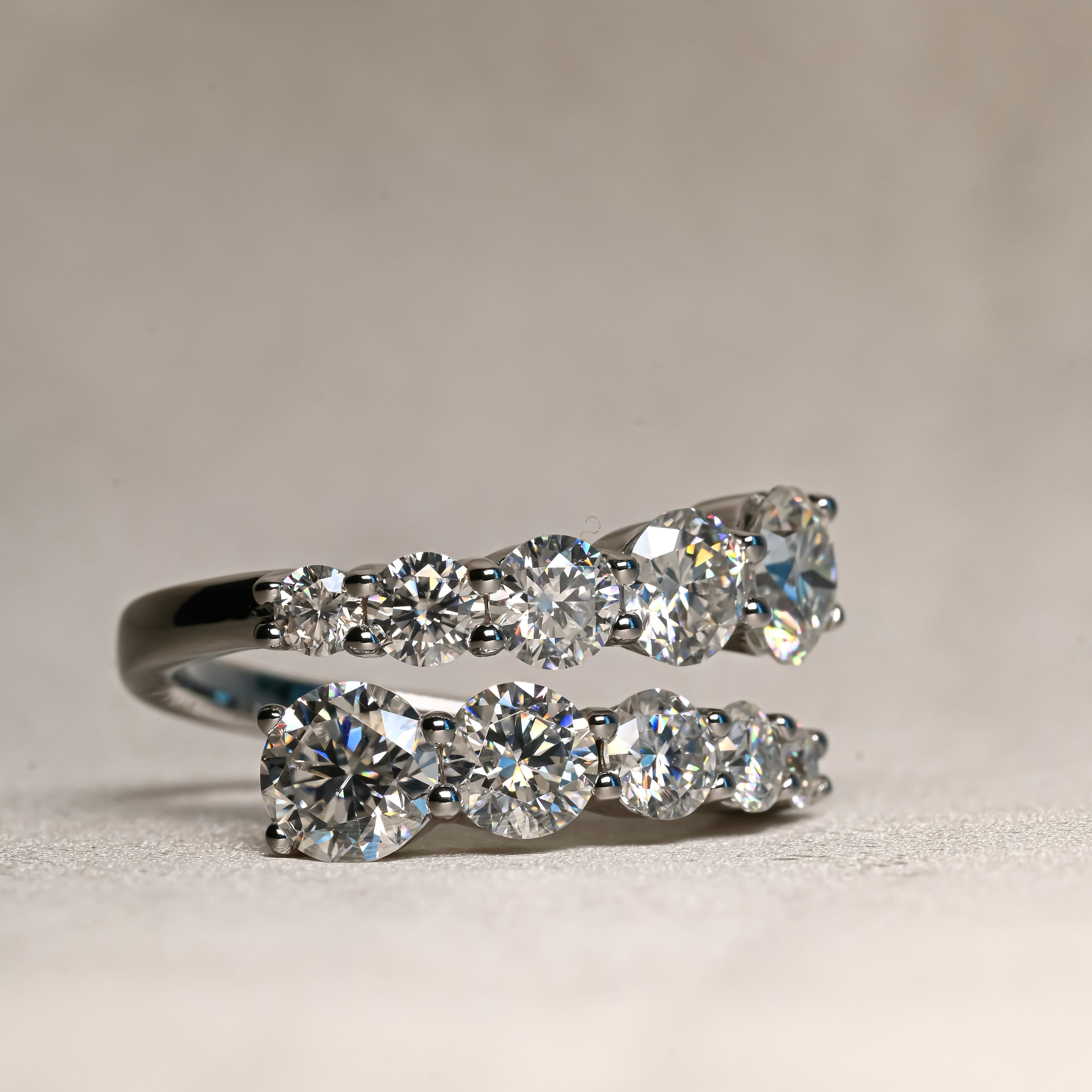 ZARIAH Moissanite Ring 0.6ct (Total)