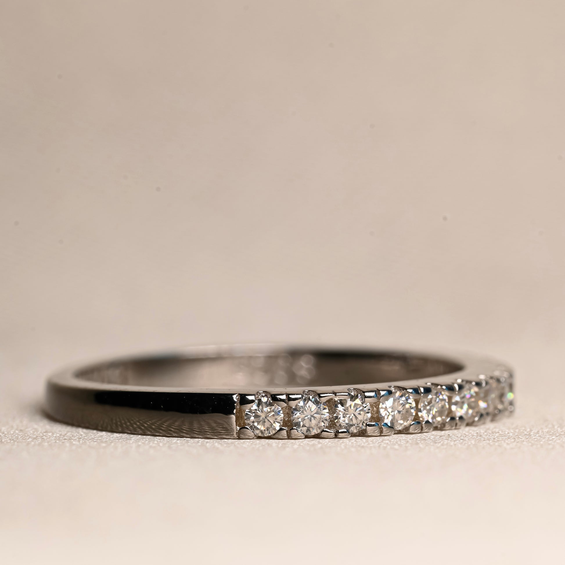 SKY Moissanite  Band 0.015ct (Half stones 1.5mm) | Moissanite