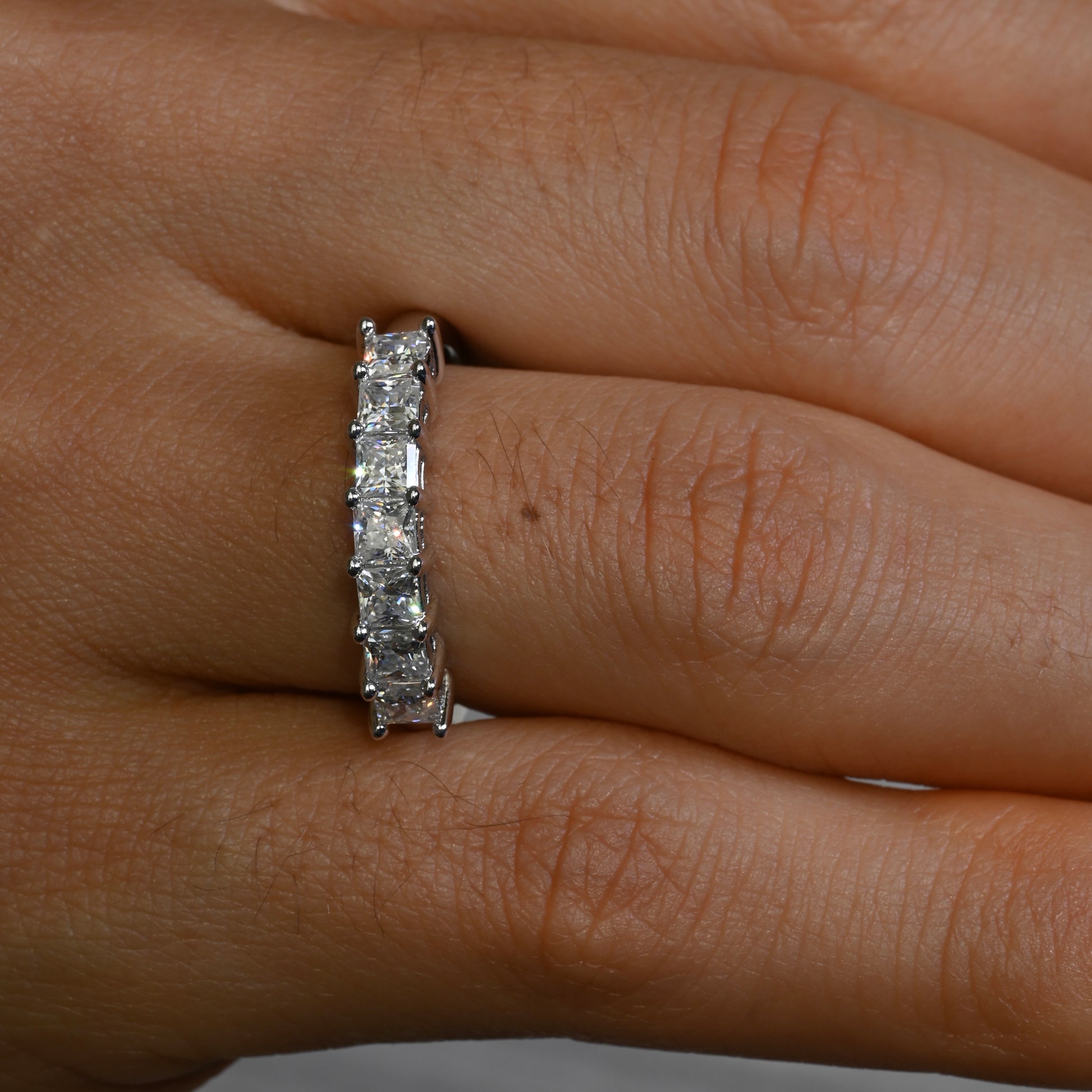 ALMA Moissanite Band 0.3ct (4mm)
