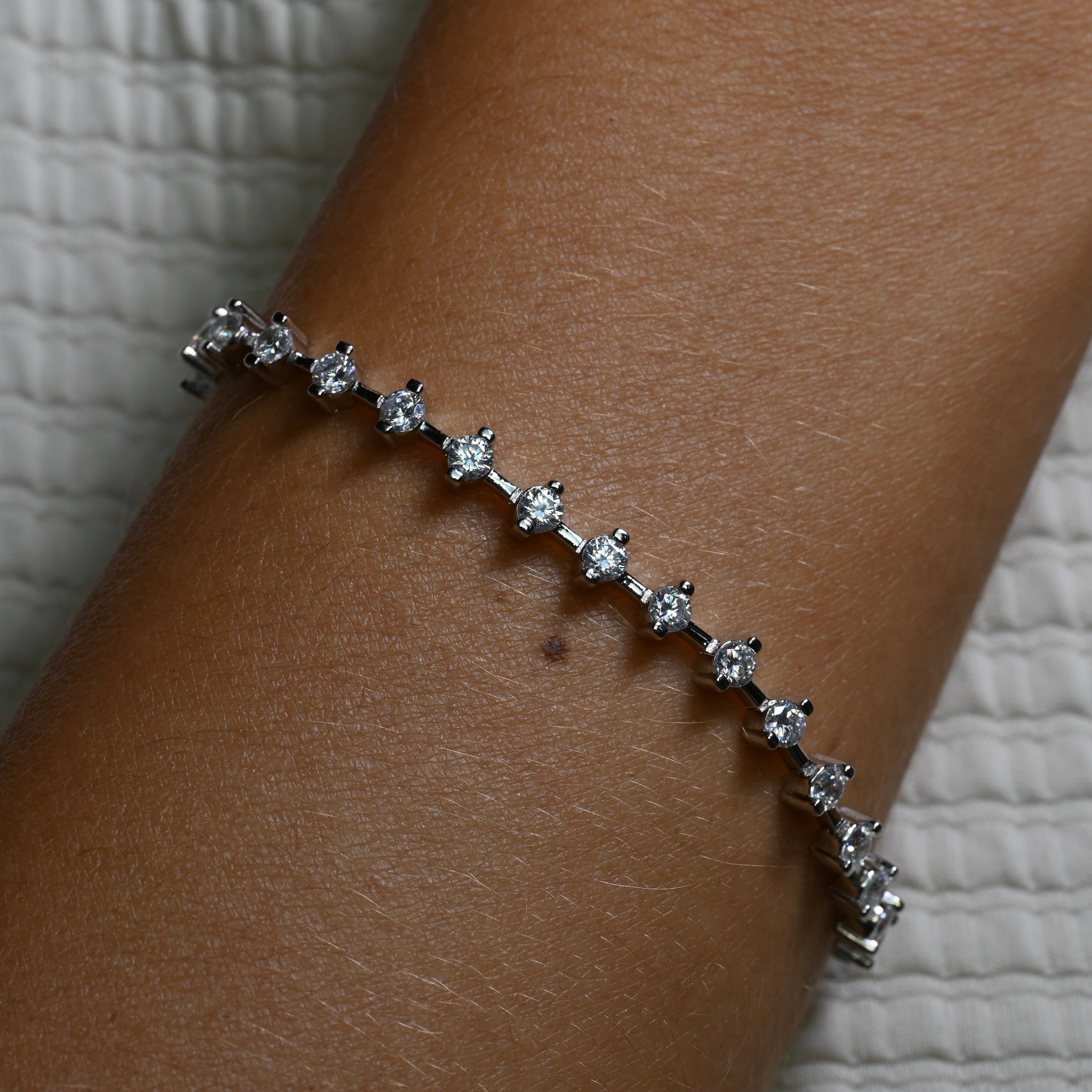 KAMILA Bracelet | 3mm width - 6.5 inches length | Zirconia (Casting)