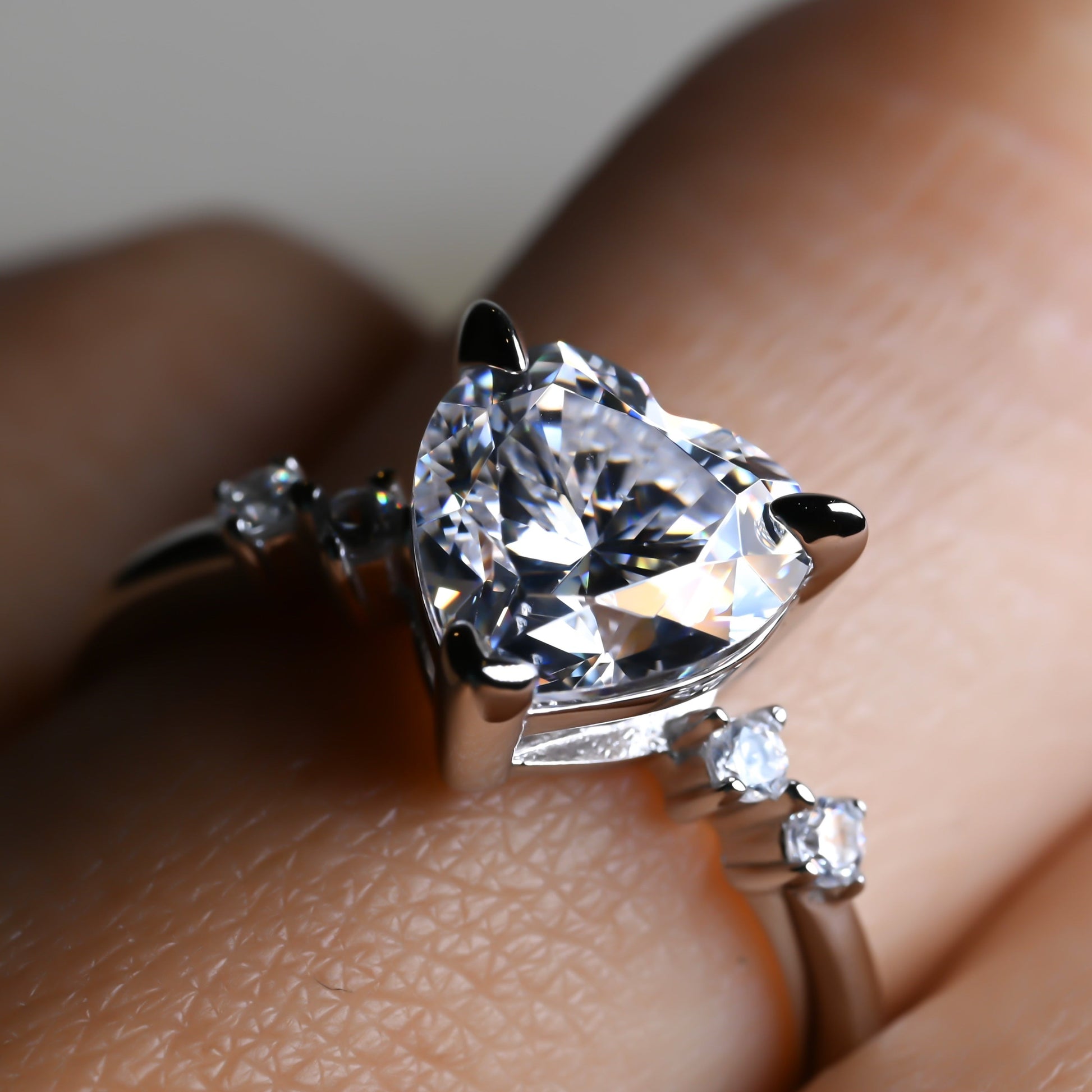 GISELLE Ring | Zirconia