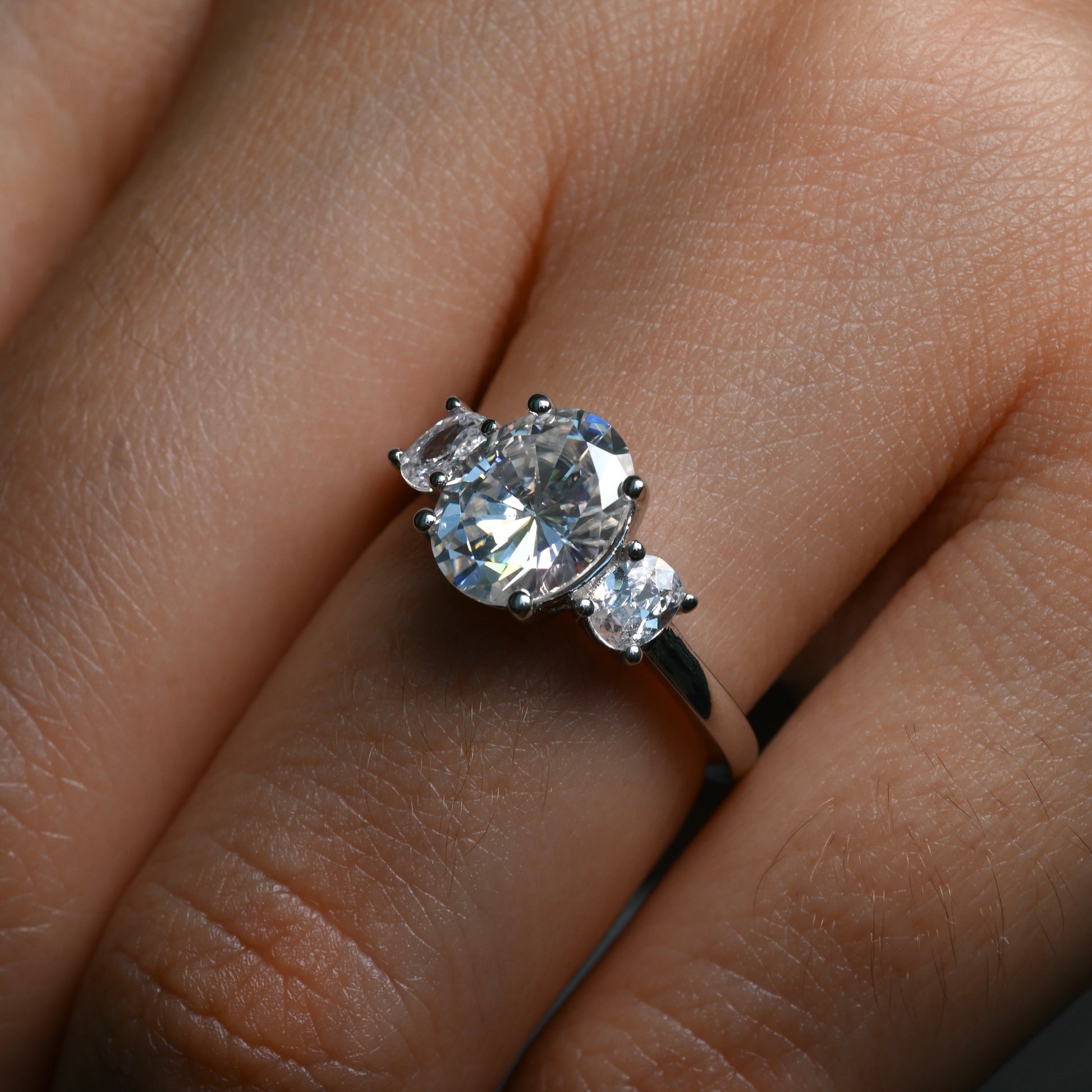 NAOMI Moissanite Ring 2ct