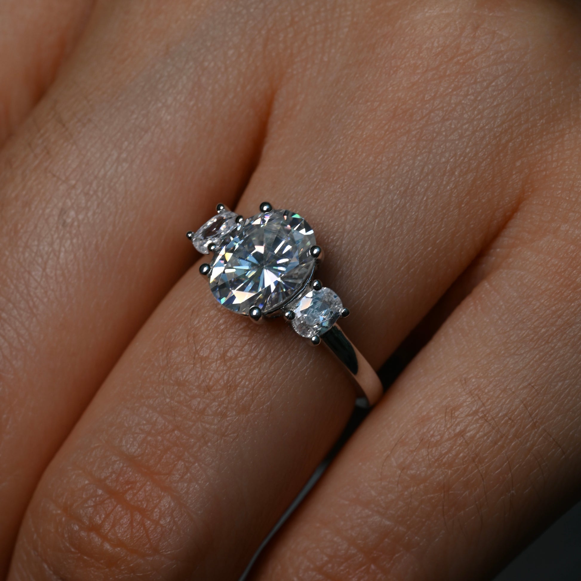 NAOMI Moissanite Ring 2ct