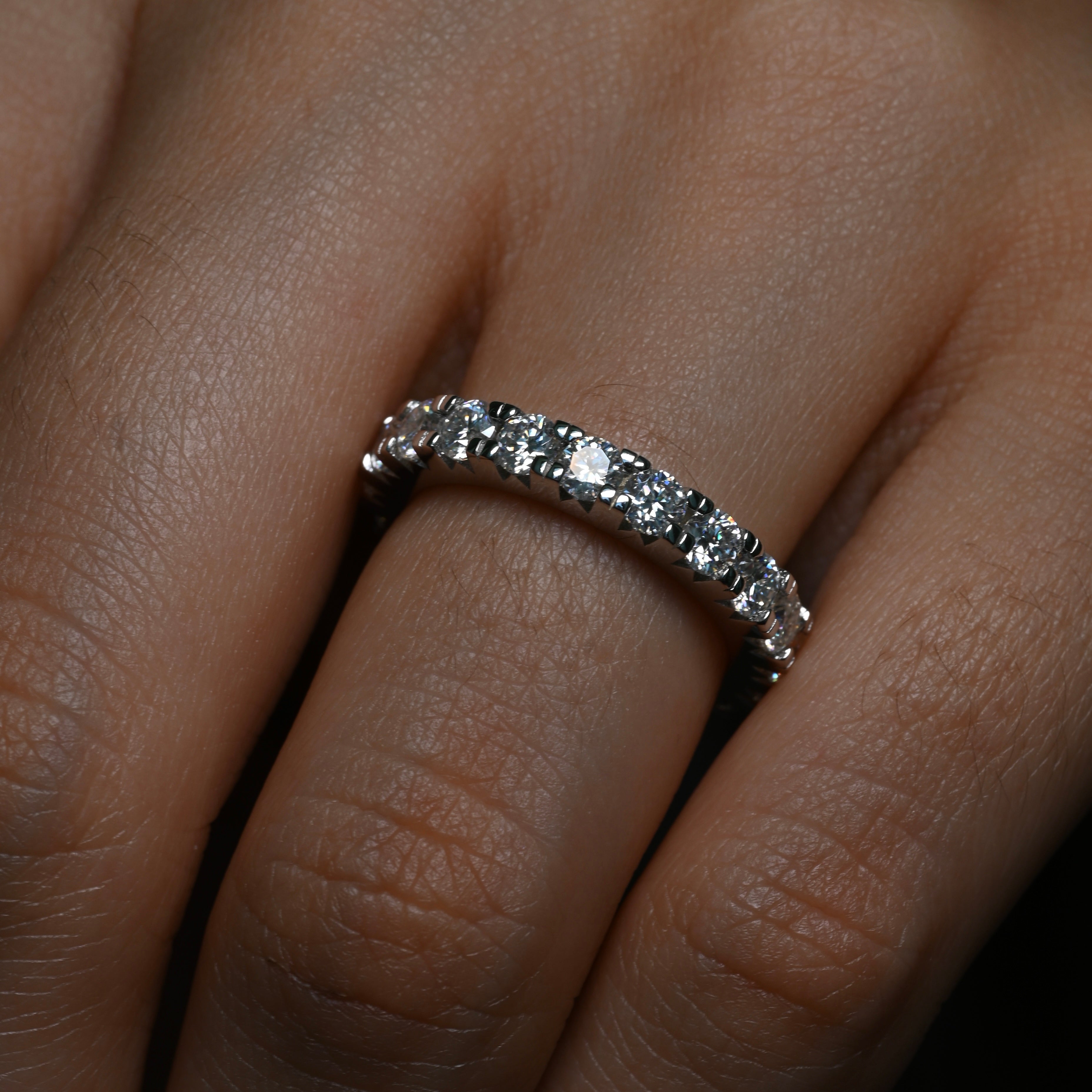 DALIA Moissanite Band 0.1ct (Full Stones 3mm)