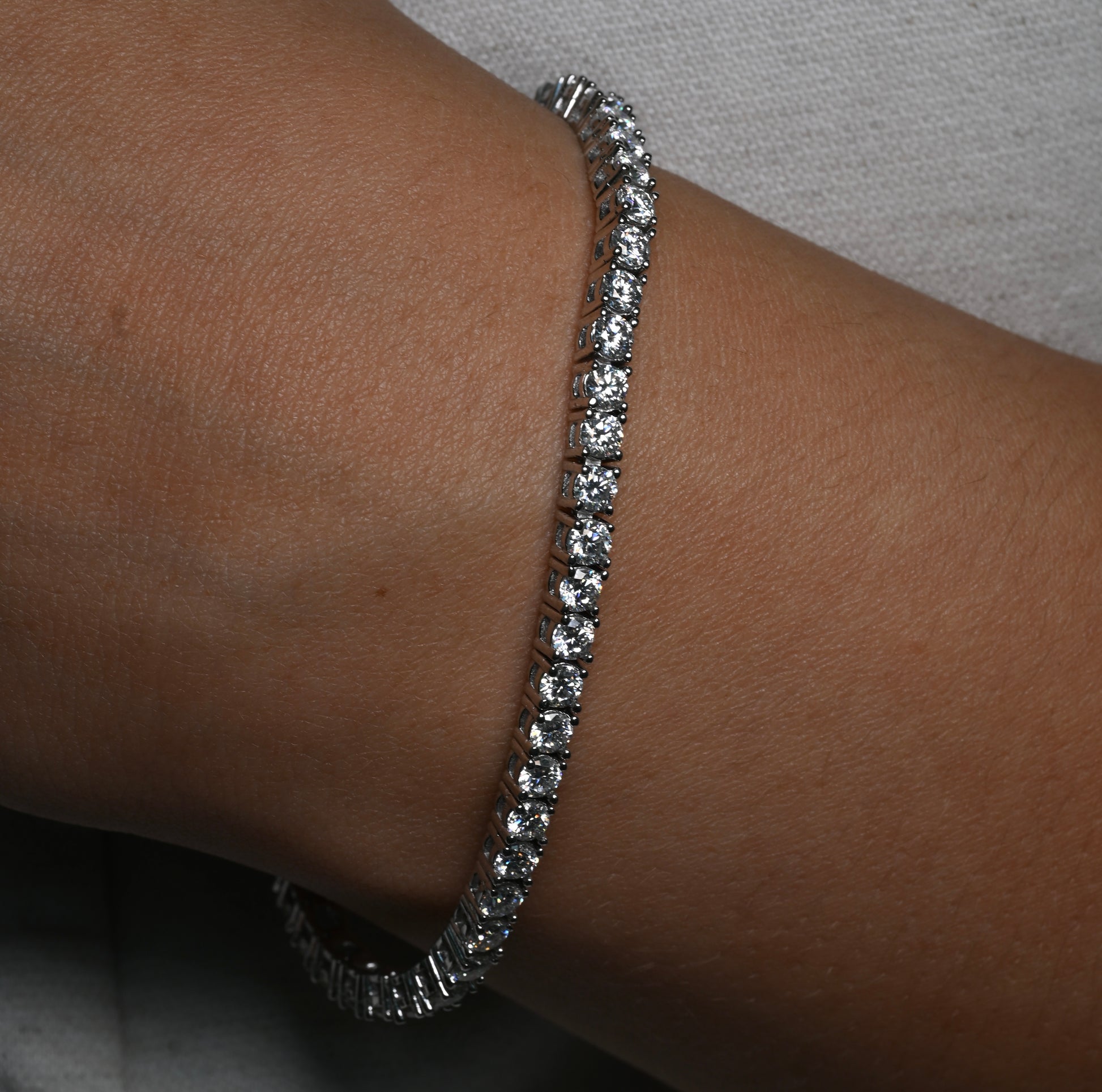 AHLAM Moissanite Bracelet 0.1 carat (3mm) - 7 inches (Casting) | Moissanite