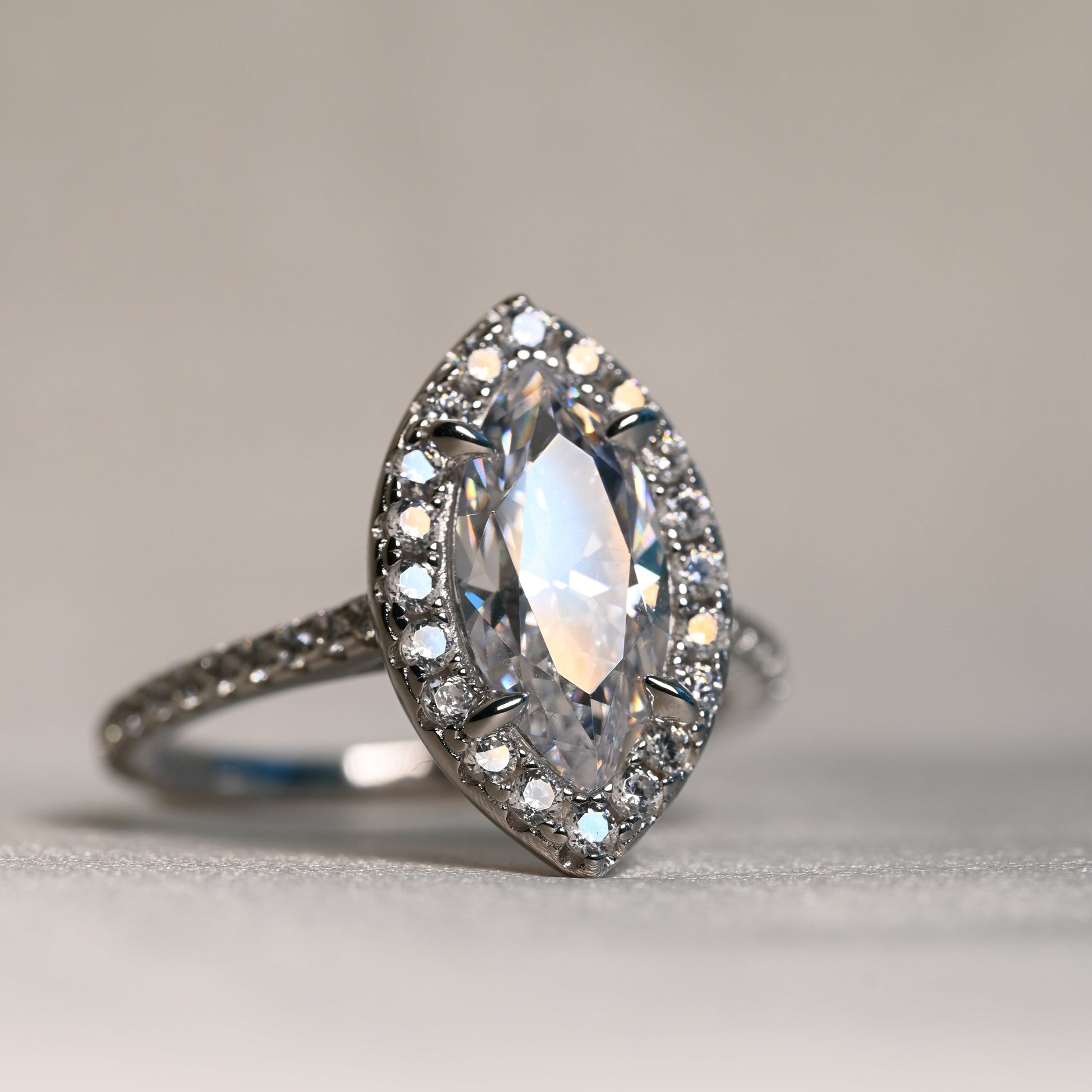 YASMIN Ring | Zirconia