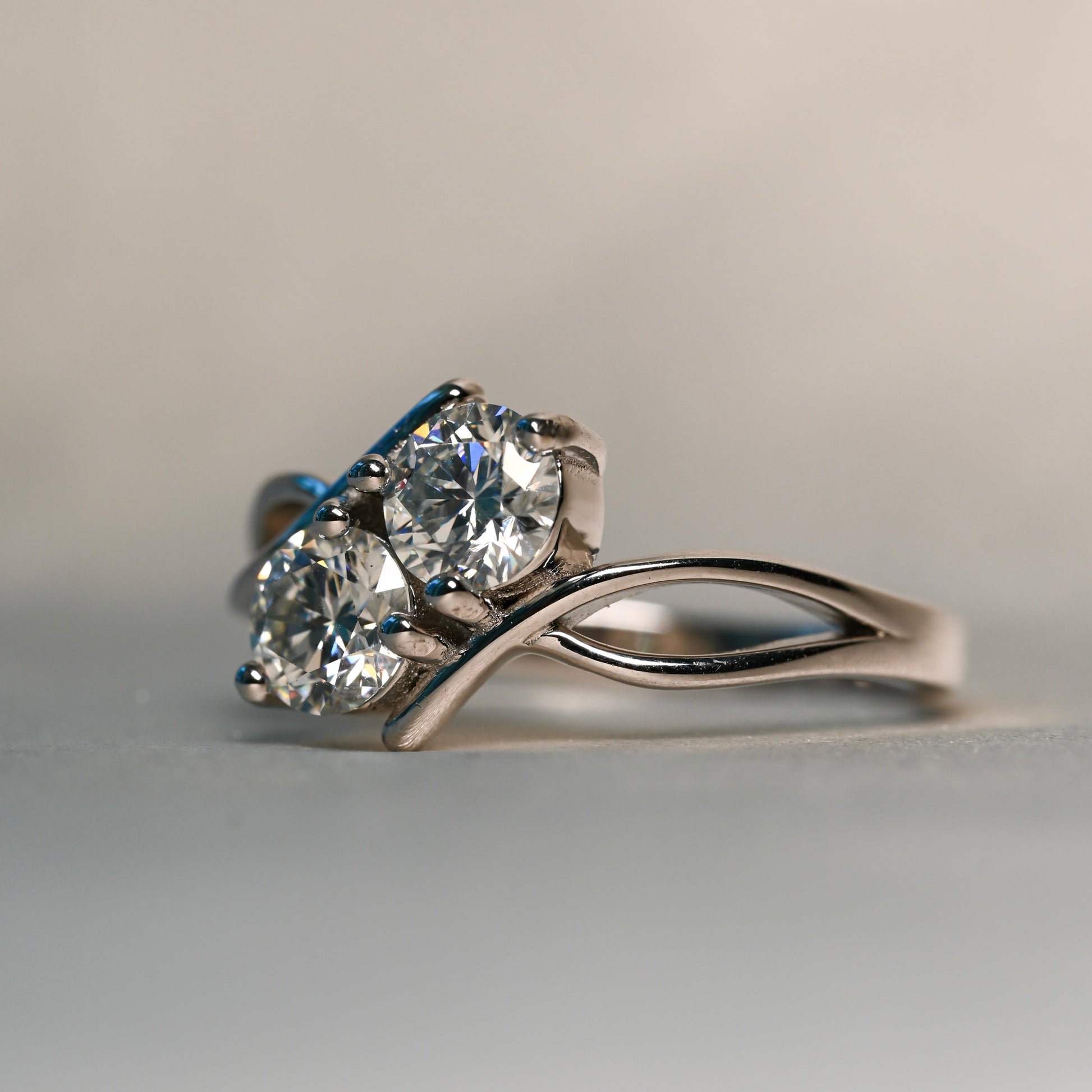 AURORA Moissanite Ring 0.5ct