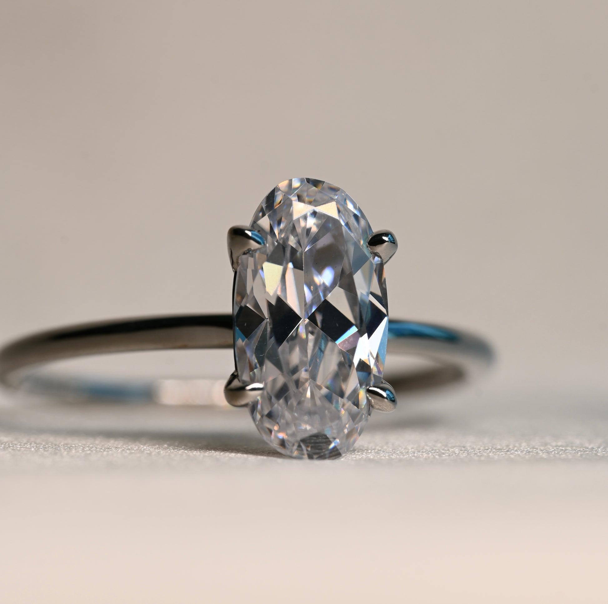 VICTORIA Ring 11mm x 6mm | Zirconia