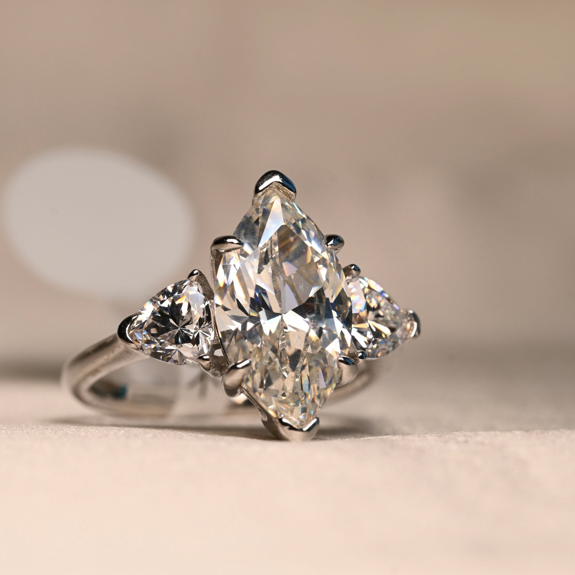 AISHA Ring | Zirconia