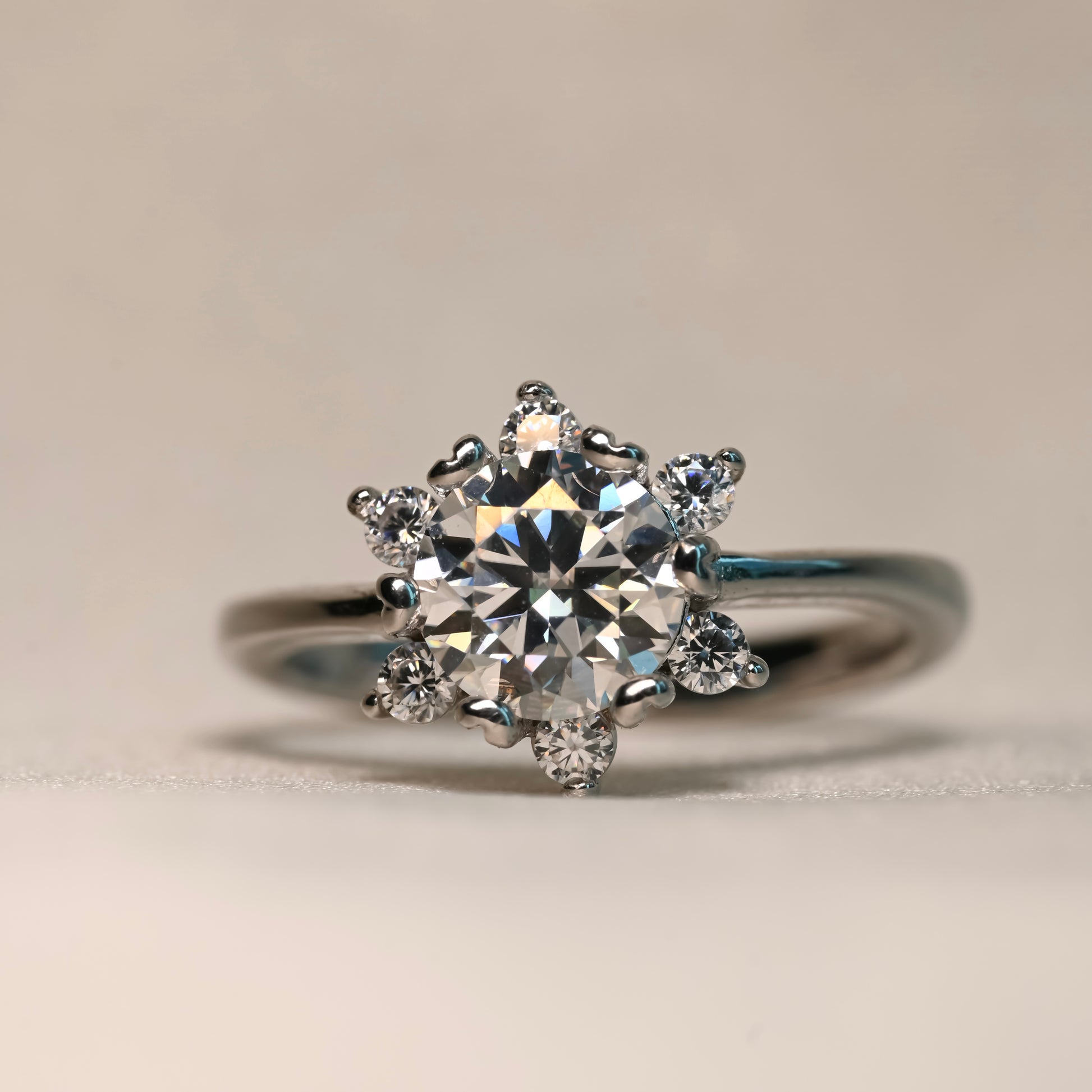 KYRA Moissanite Ring 1ct | Moissanite