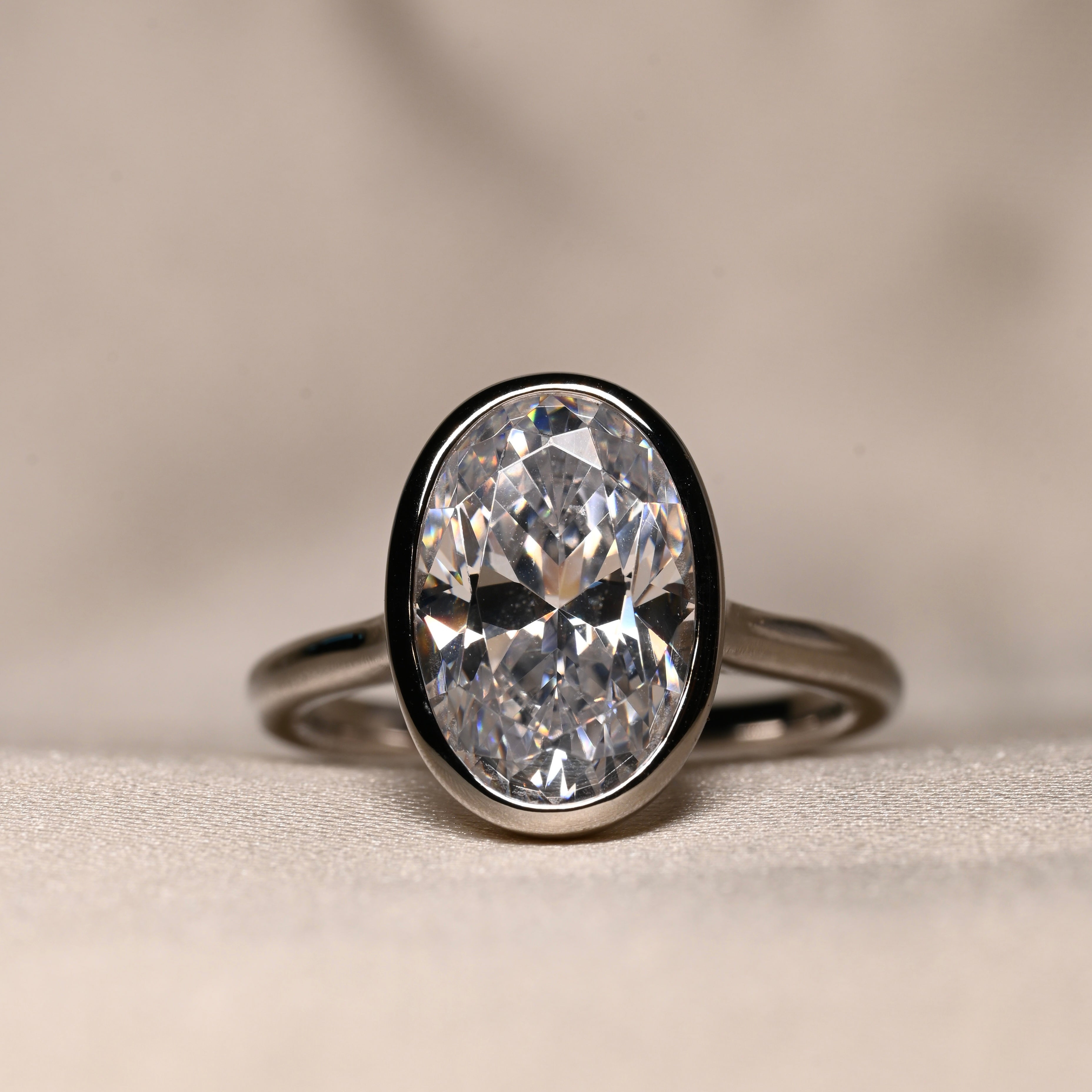 LUCY Ring | Zirconia