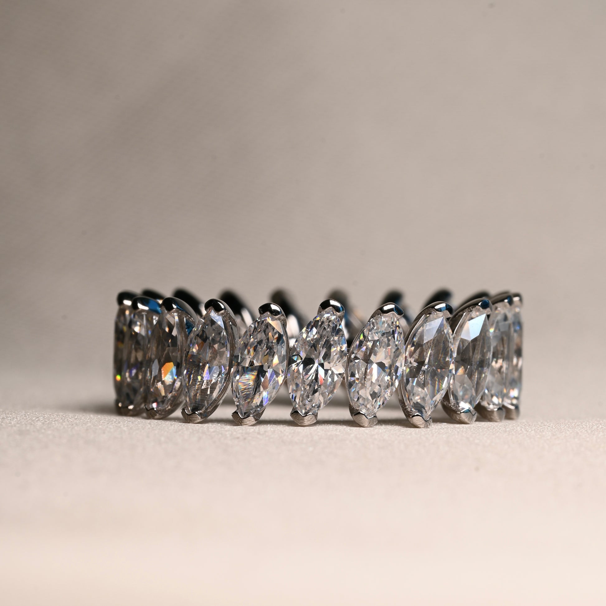 MARTINA Band Zirconia