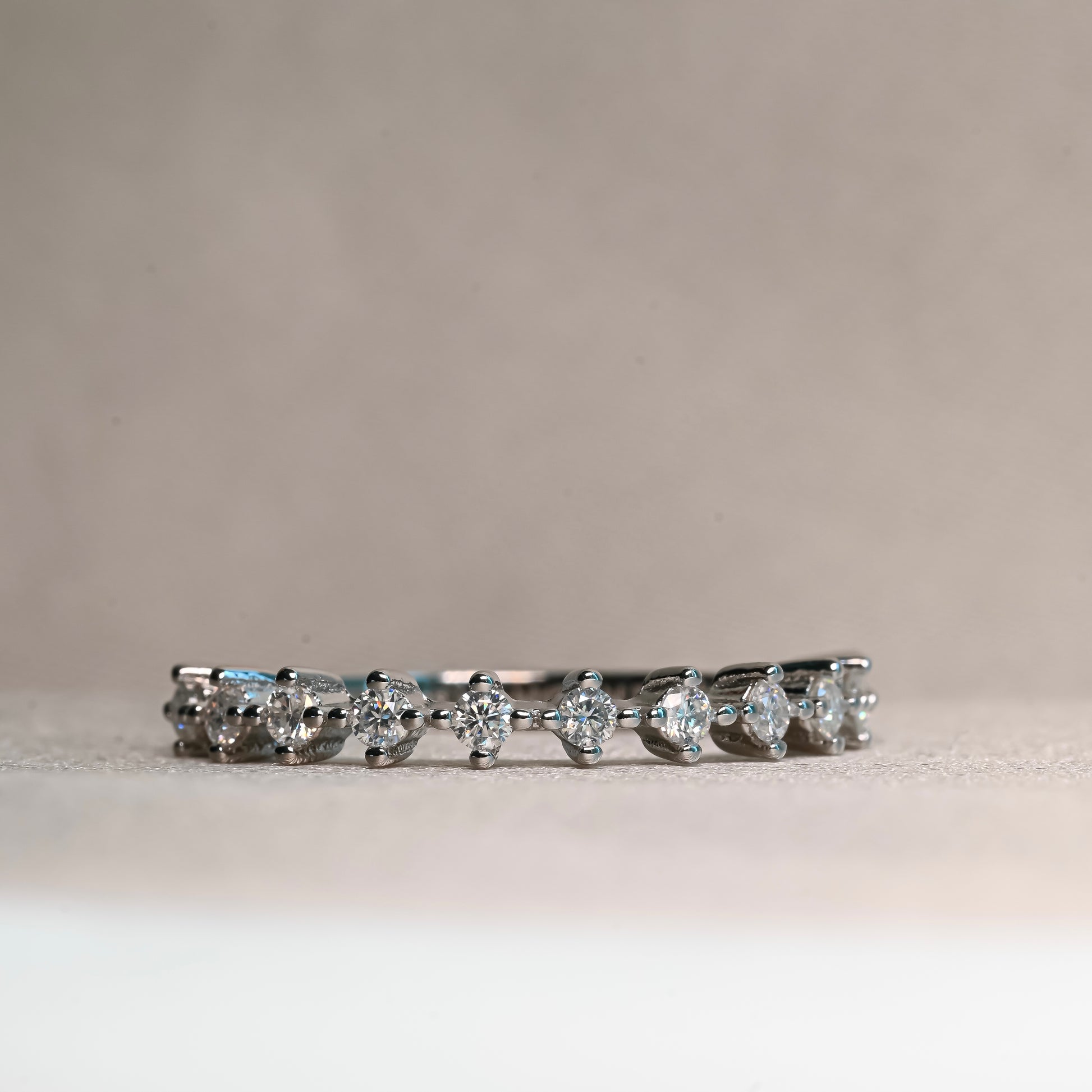 CAROL Moissanite Band 0.02ct | Moissanite