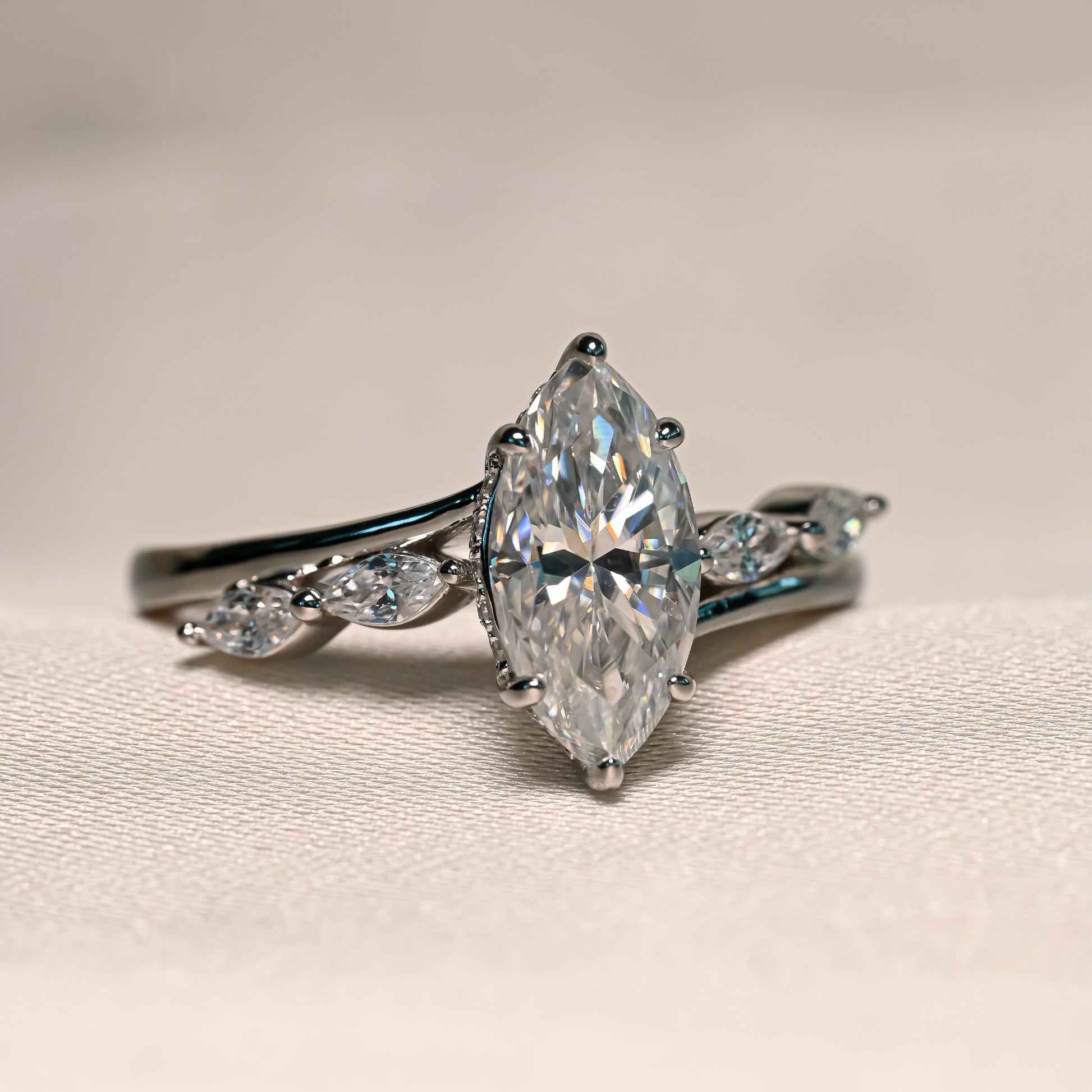 MARIA Moissanite Ring 2ct