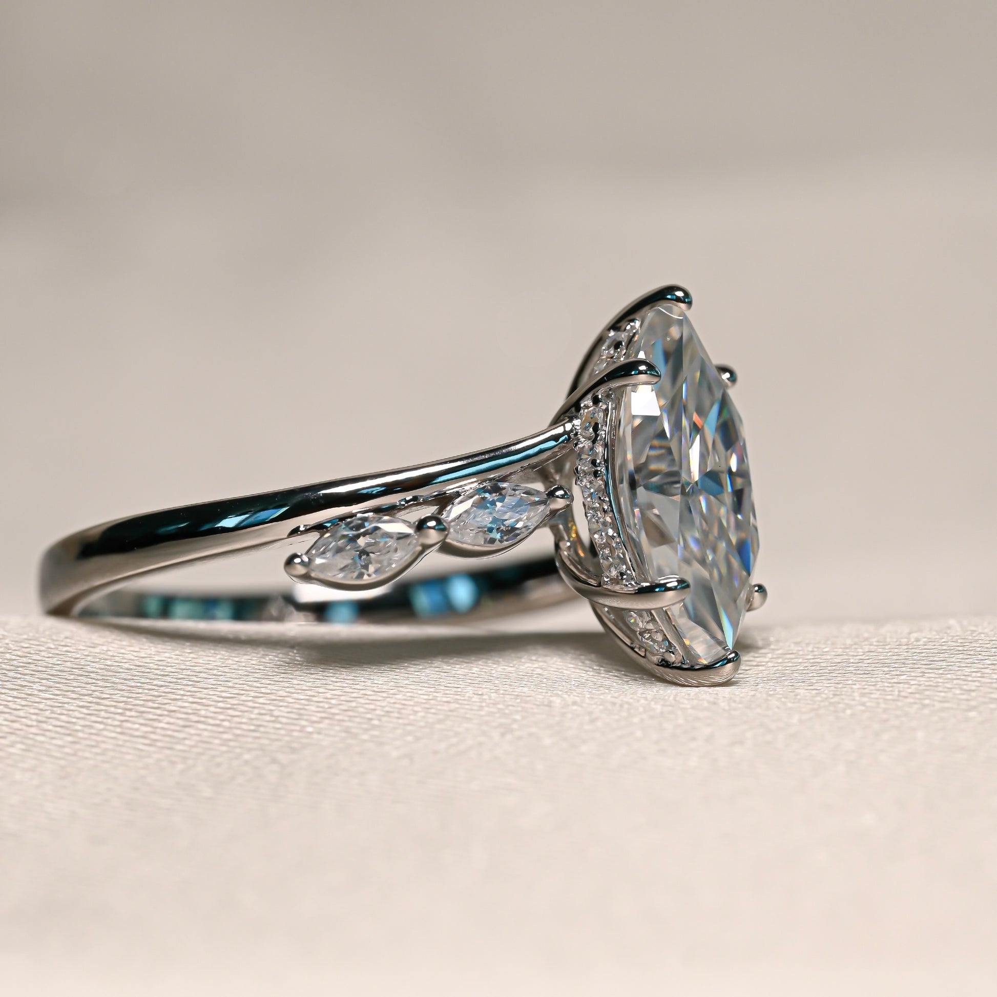 MARIA Moissanite Ring 2ct