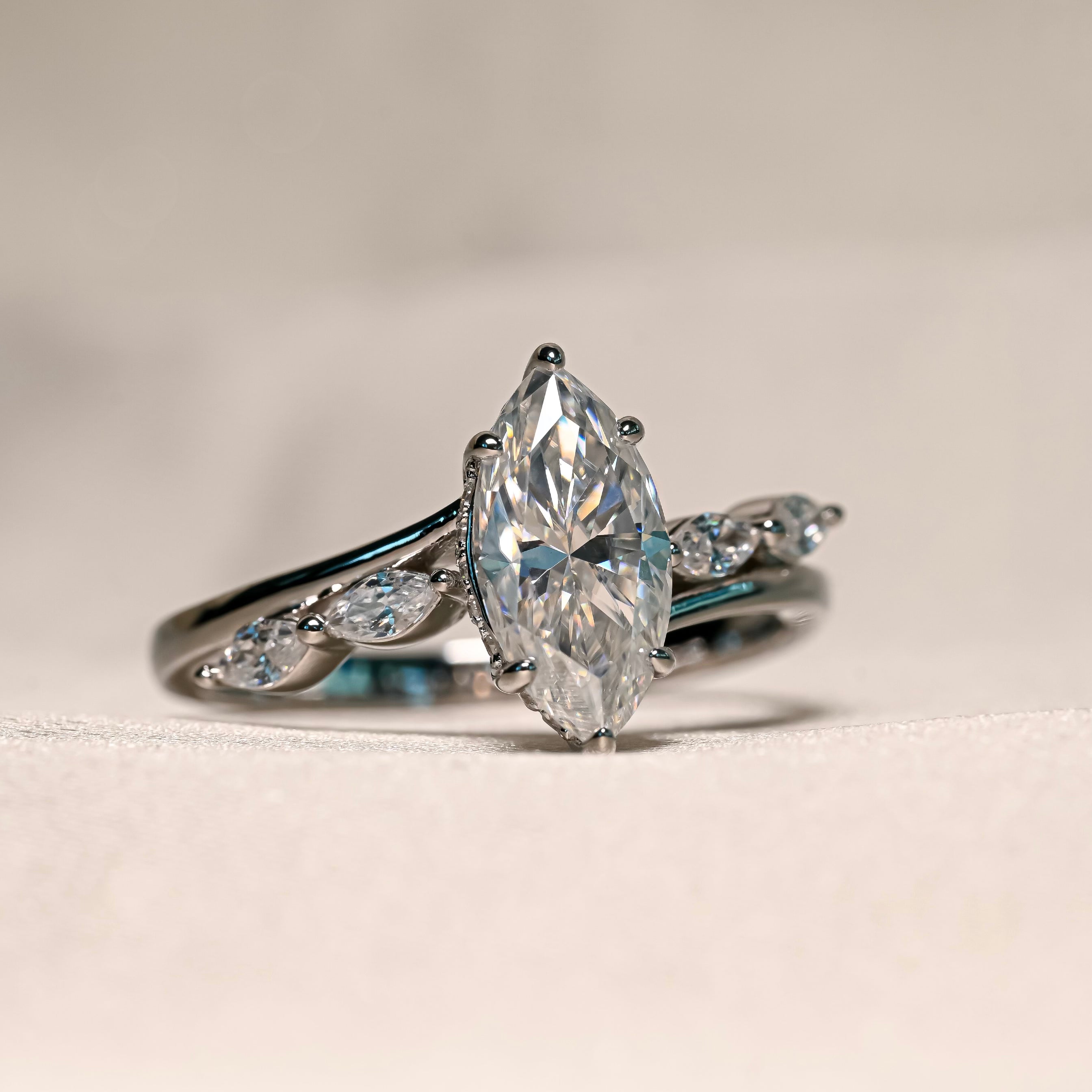 MARIA Moissanite Ring 2ct