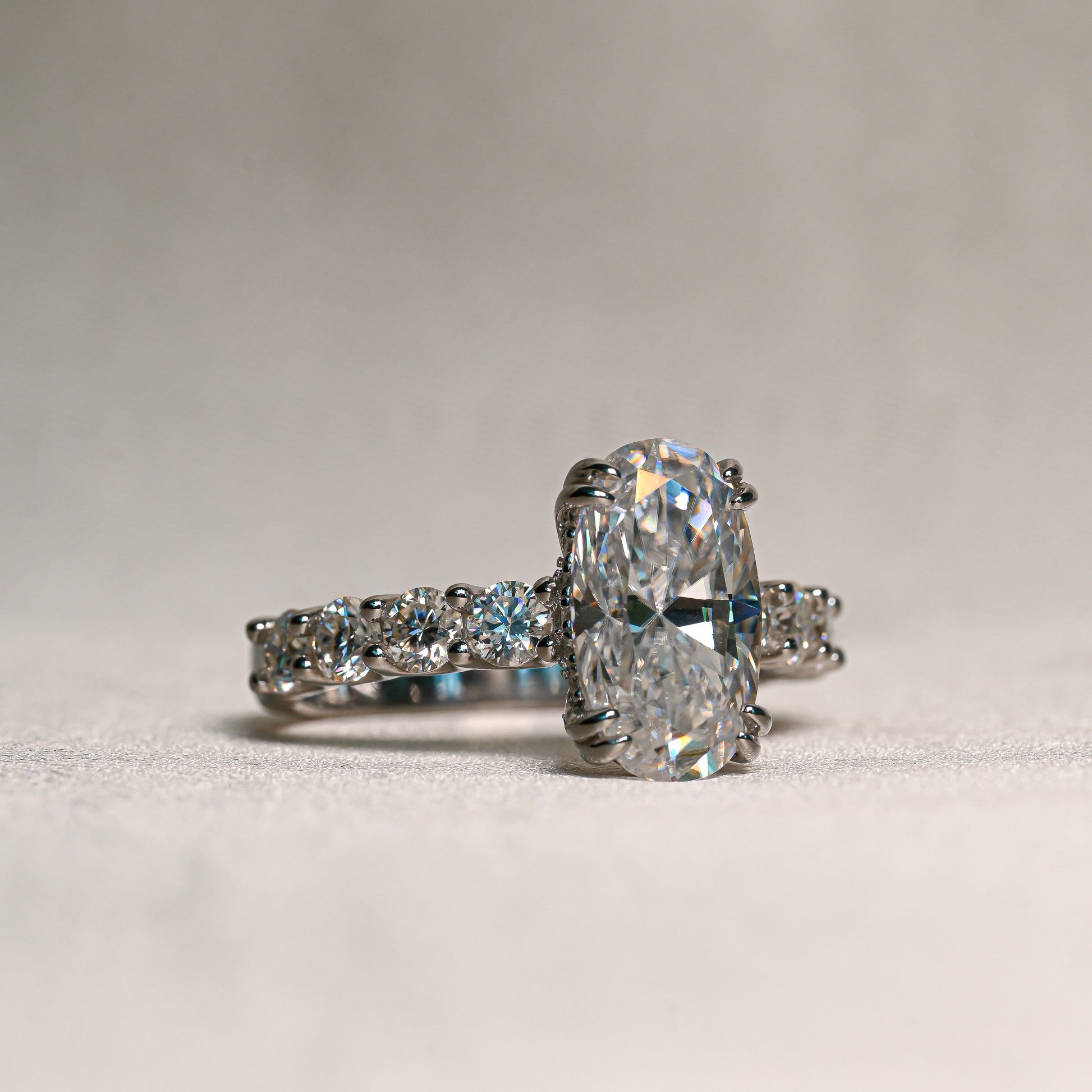 LINDA Moissanite Ring 4ct