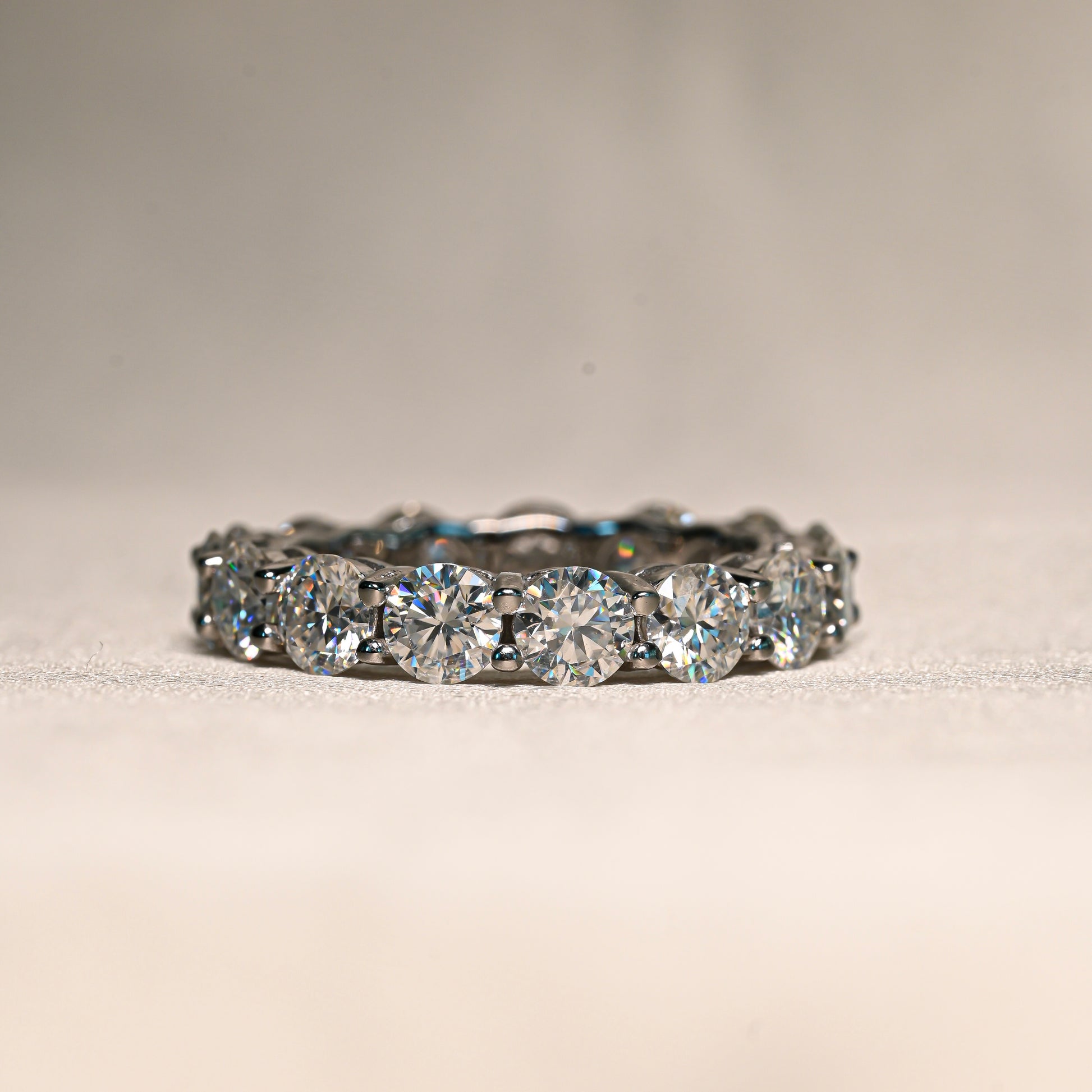 VIDA 0.3 ct (4 mm) Full-Stone Moissanite Band in Sterling Silver