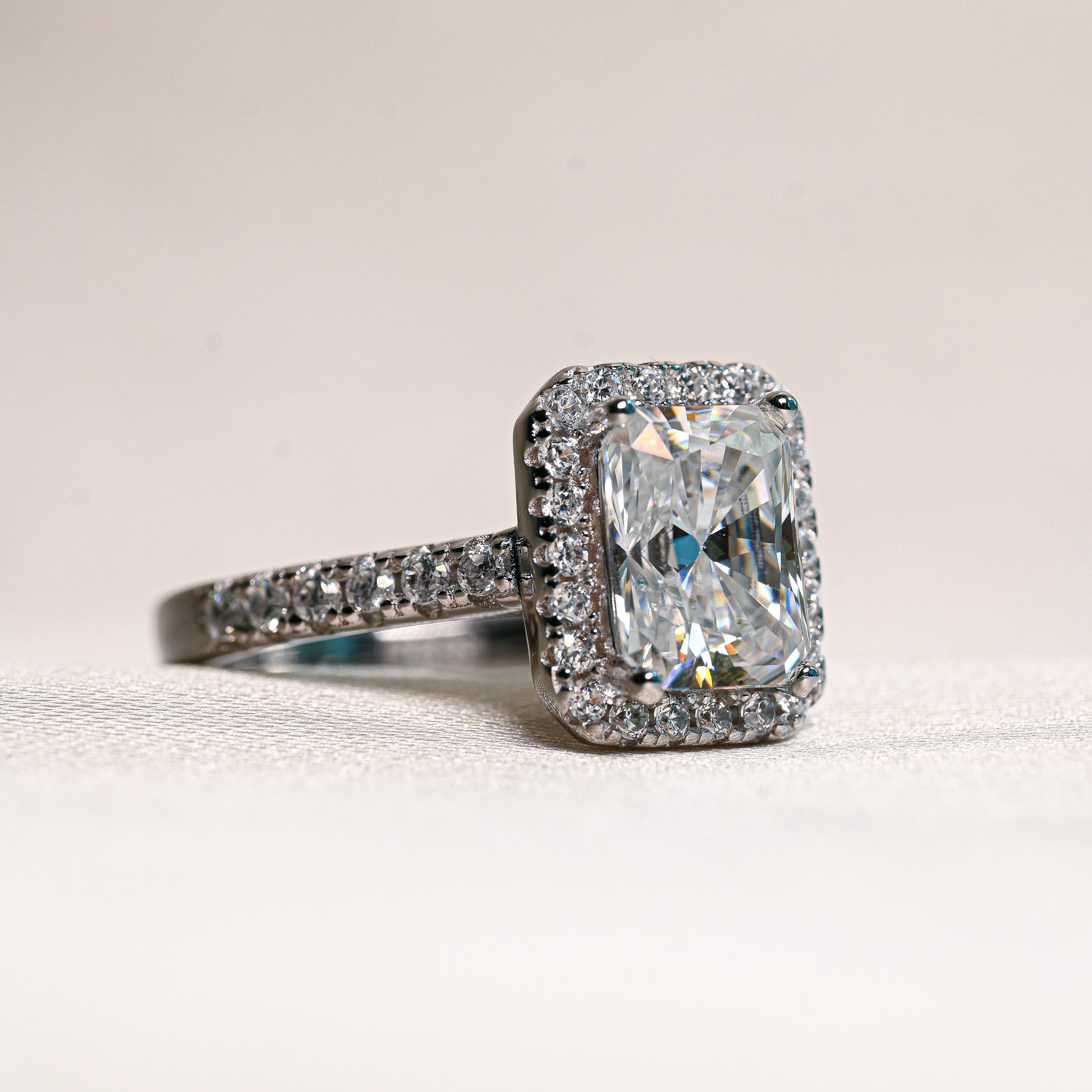 LILIAN 2 Carat Radiant-Cut Moissanite Ring in Sterling Silver