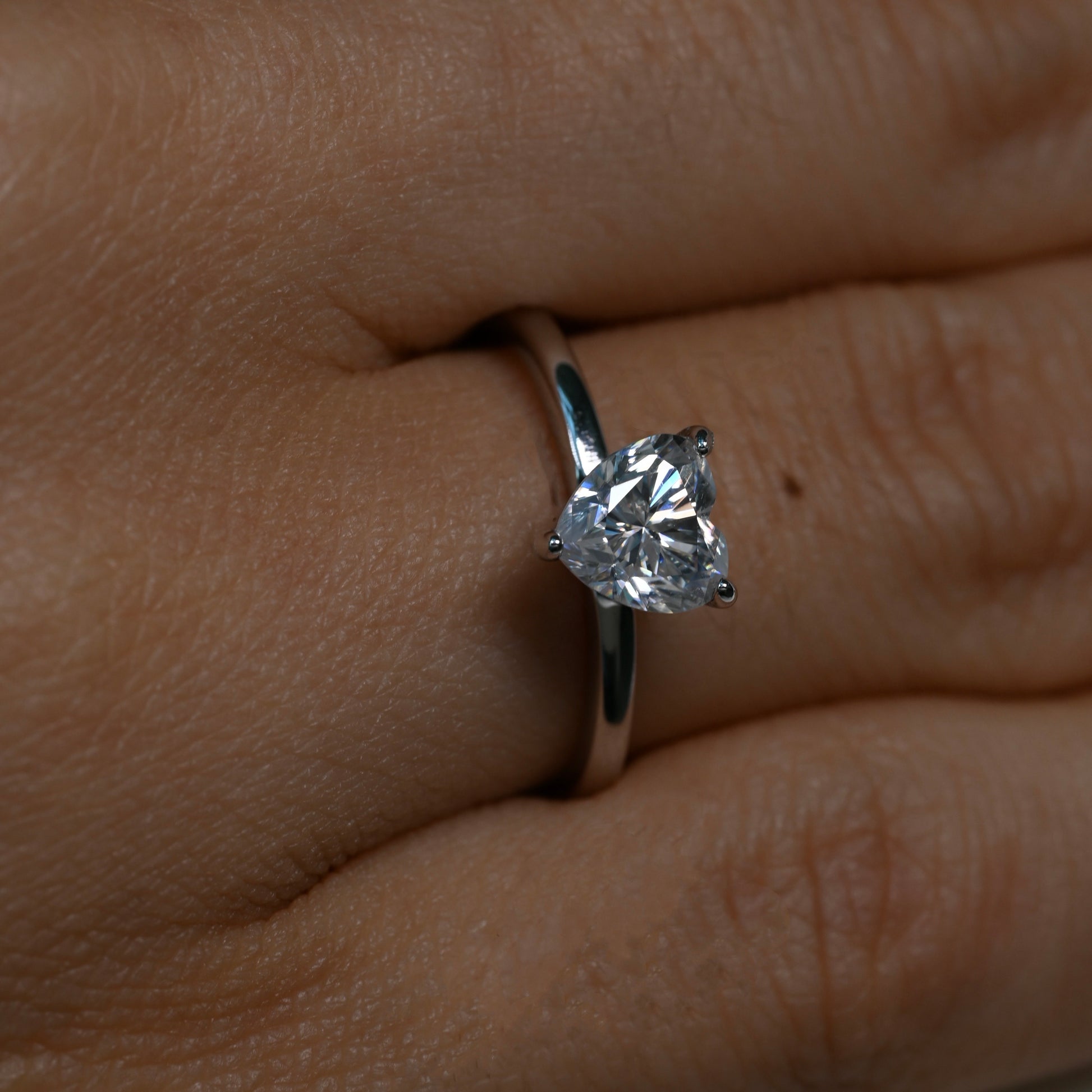BRUNE 1 Carat Heart-cut Moissanite Ring in Sterling Silver