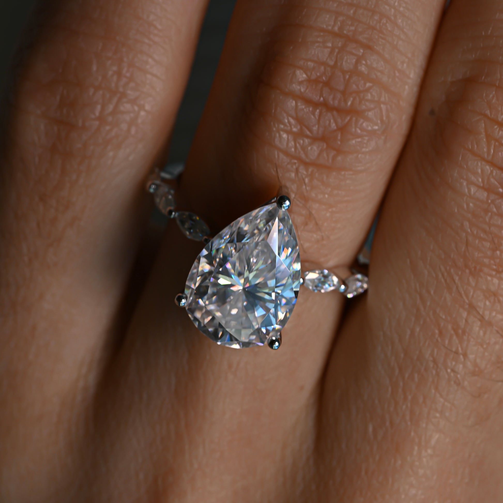 KAYLA Moissanite Ring 5ct