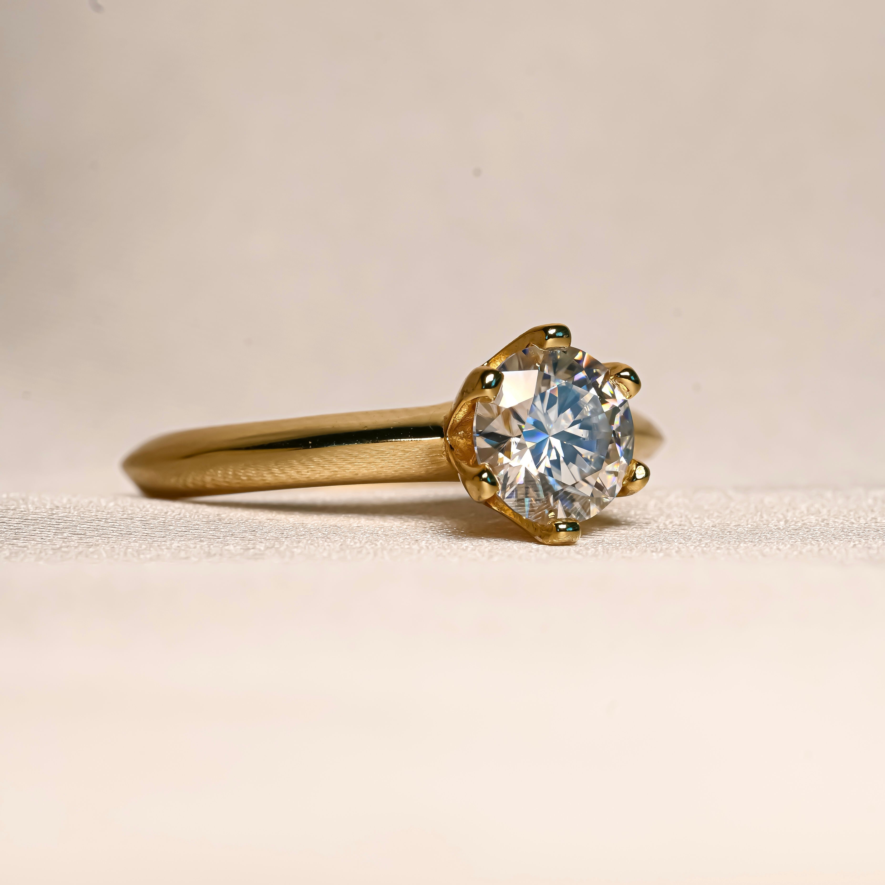 ZAILA Moissanite Ring 1ct