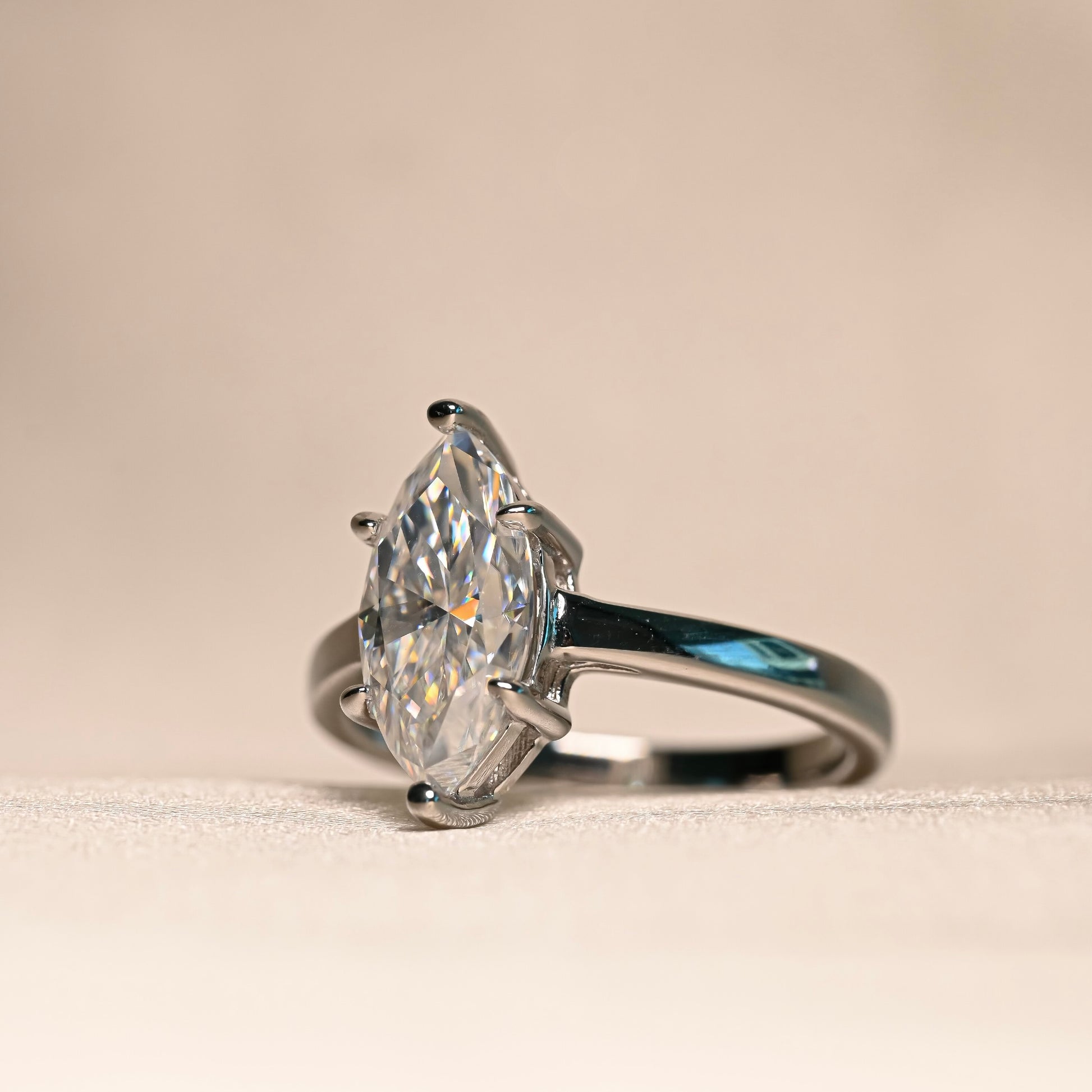 KIMBERLY Moissanite Ring 2ct