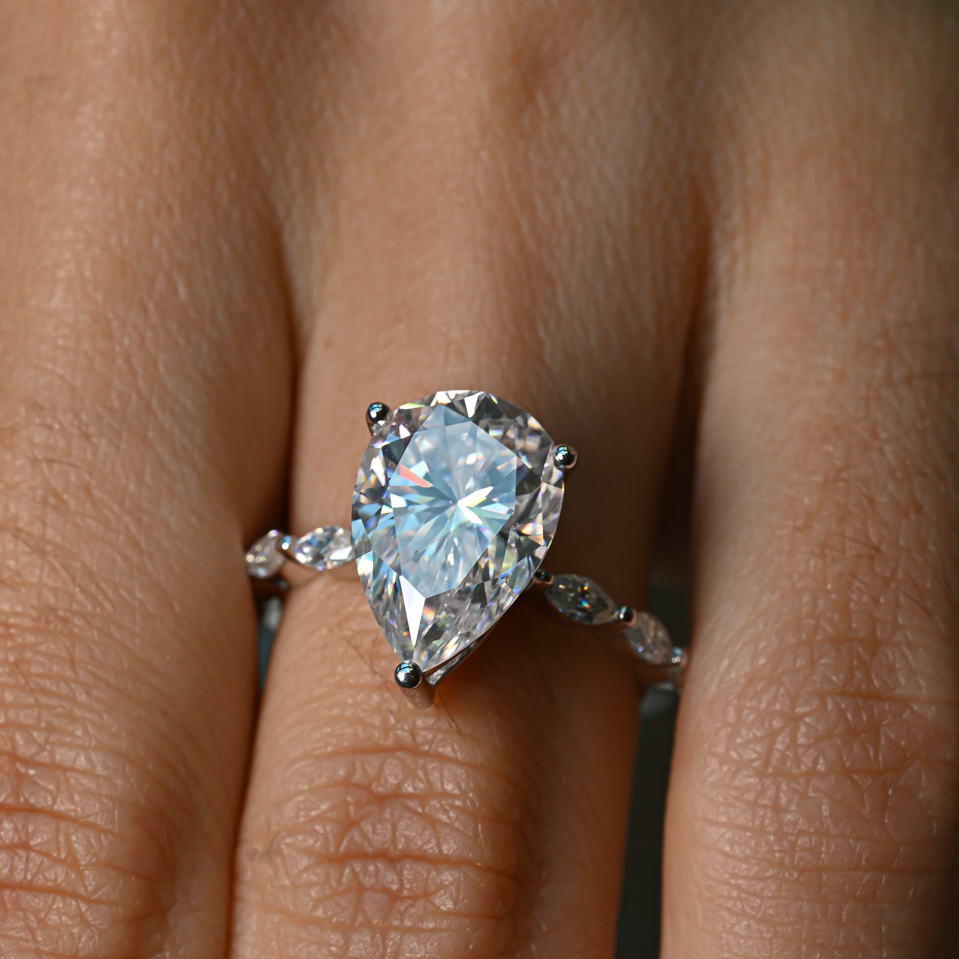 KAYLA Moissanite Ring 5ct