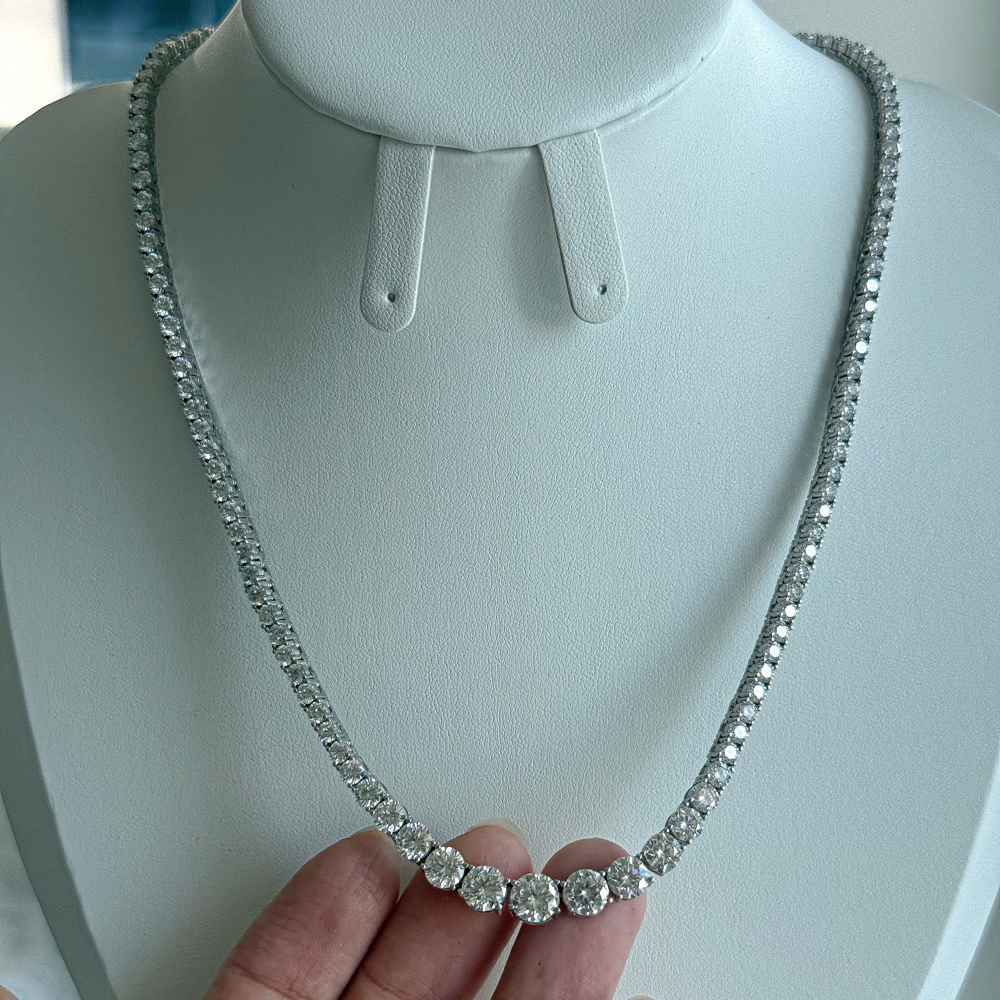 INGRID 1ct, 0.5ct, 0.3ct, 0.1ct Round Cut Moissanite Necklace in Sterling Silver | 17 inches