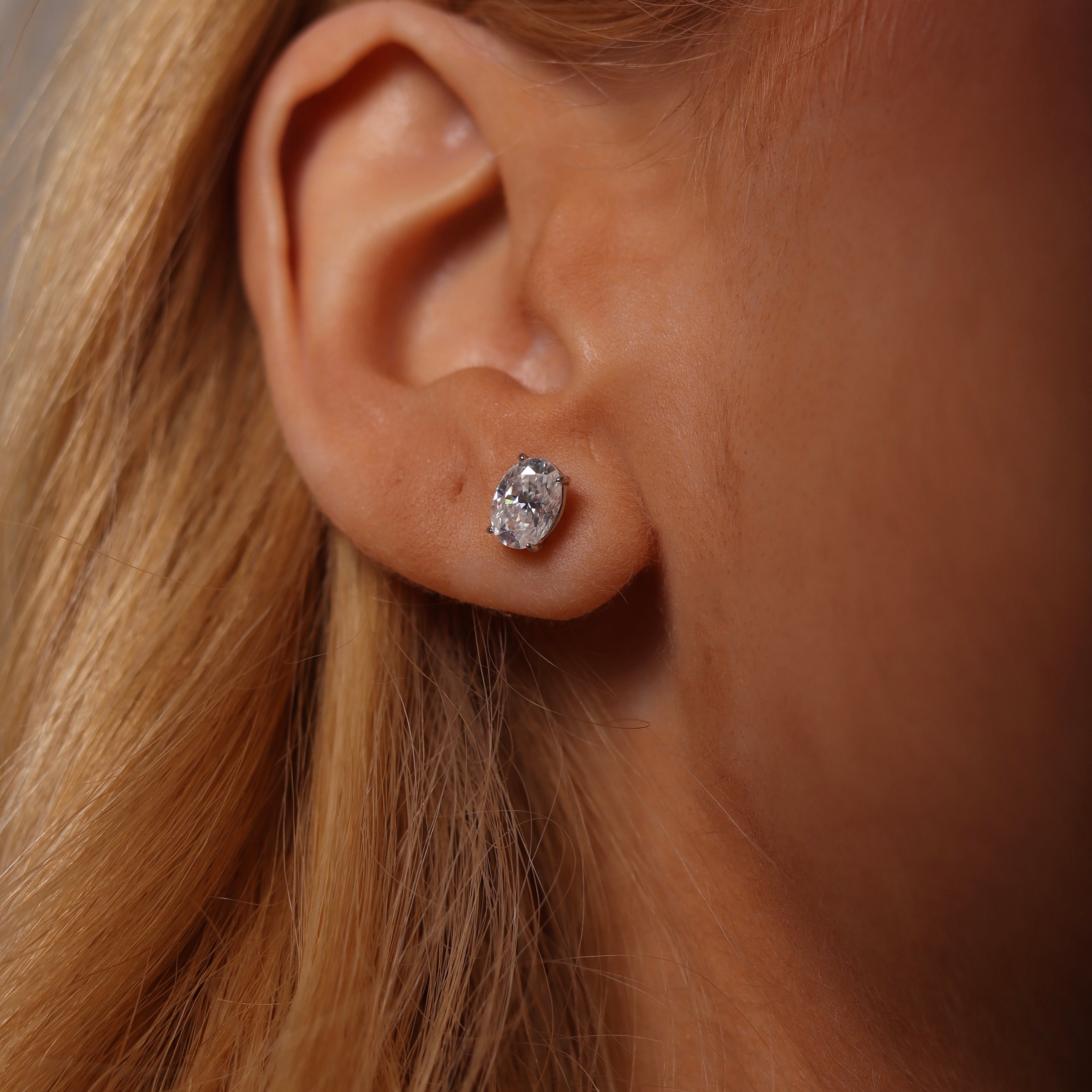 CECILIA Oval Cut Moissanite Stud Earrings – 1 Carat Each