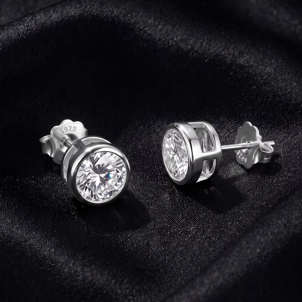 SIENNA Round Cut Moissanite Stud Earrings – 1 Carat Each (6.5mm)
