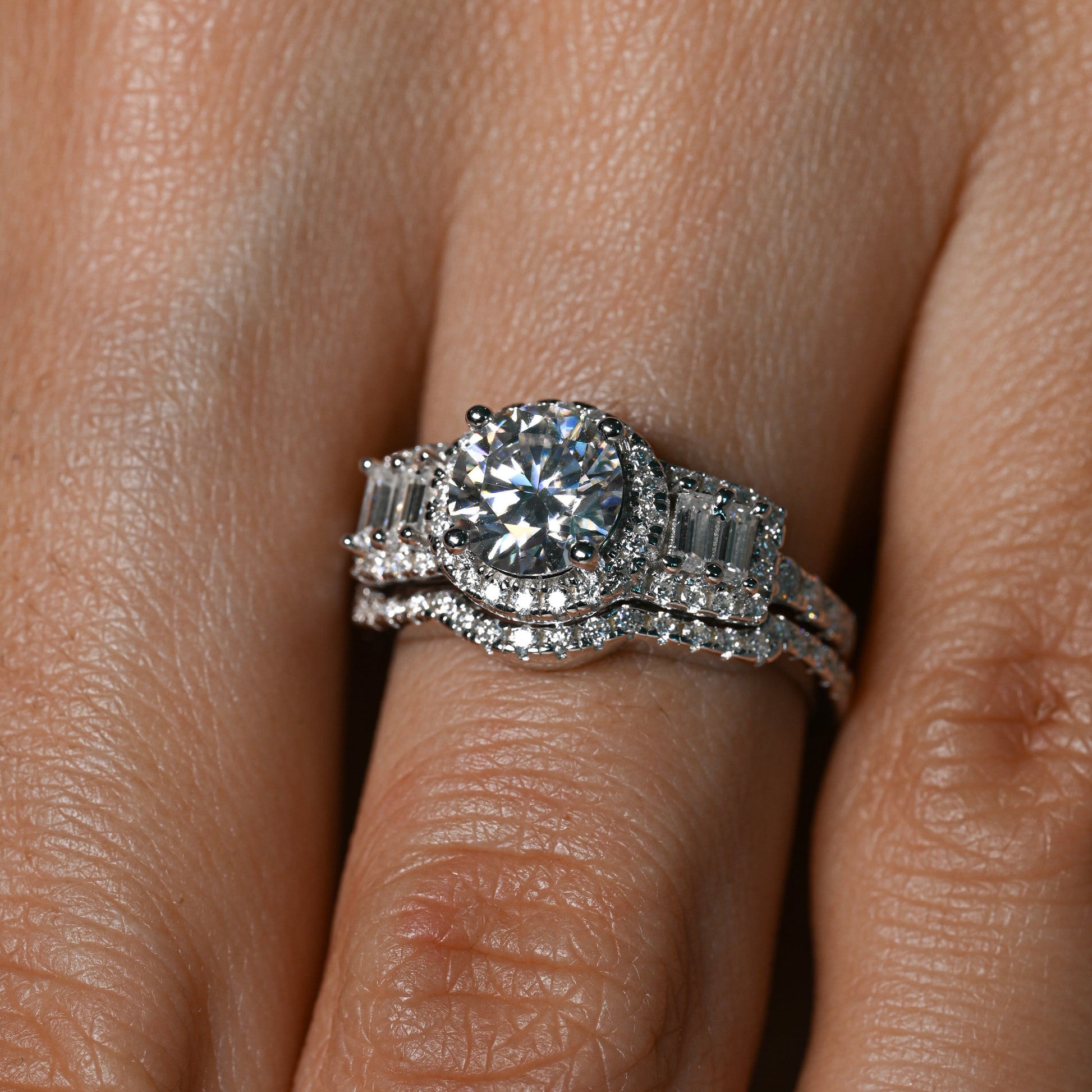 BASMA 1 Carat Round-cut Moissanite Ring set in Sterling Silver