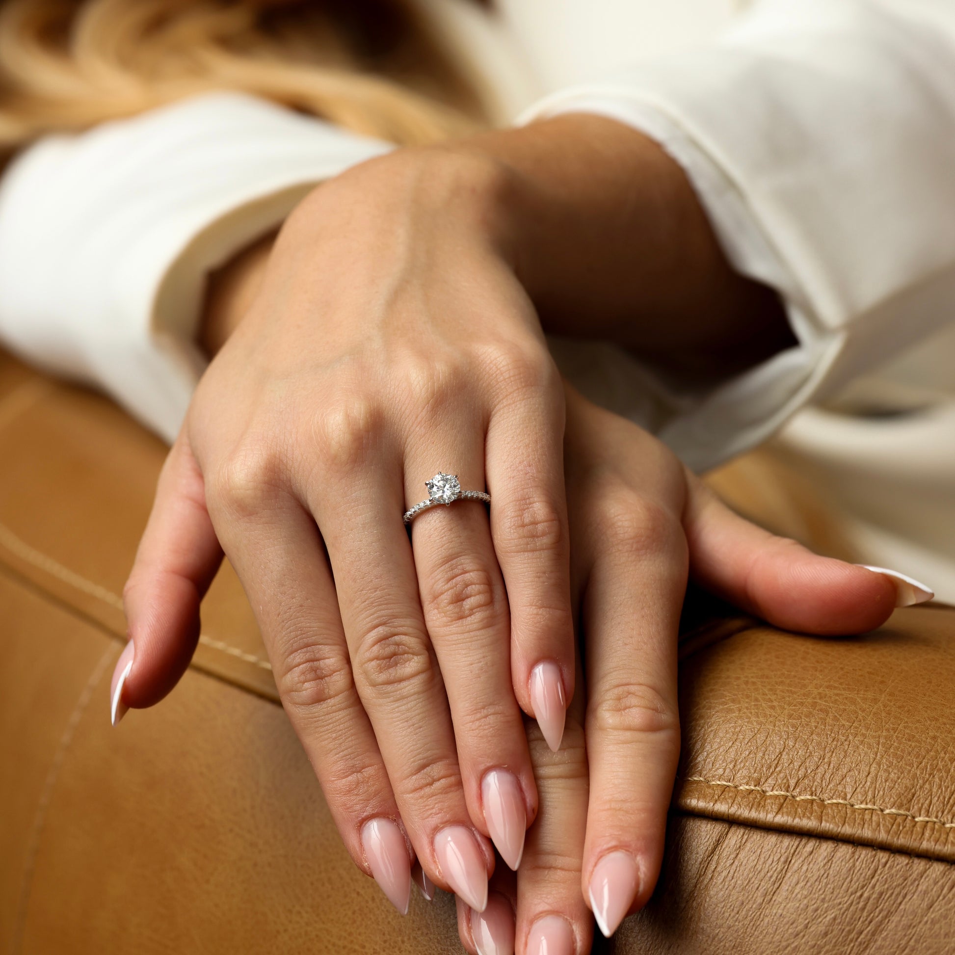 LILIAN Moissanite Band 1ct