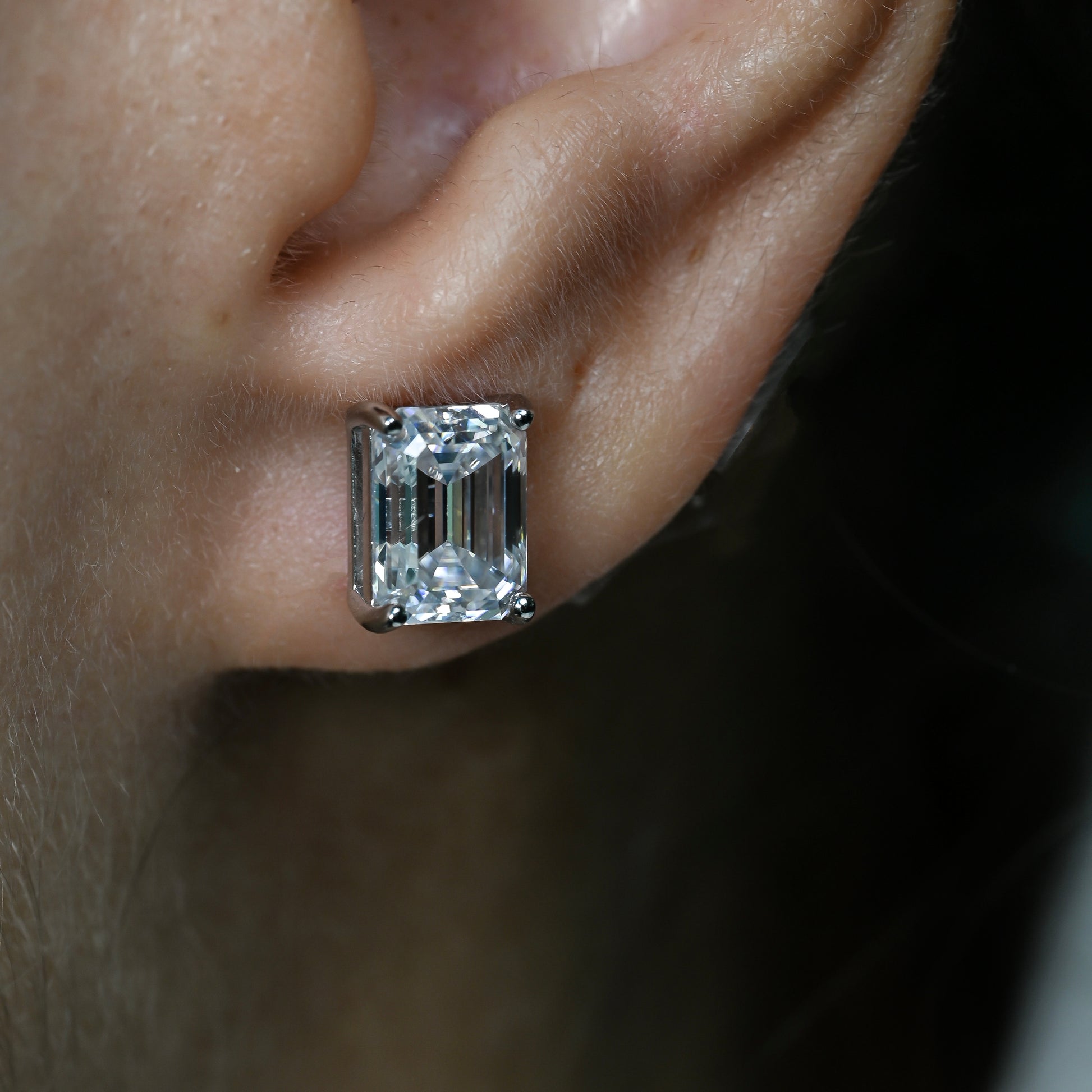 OLÍVIA Emerald Cut Moissanite Stud Earrings - 2 carat Each