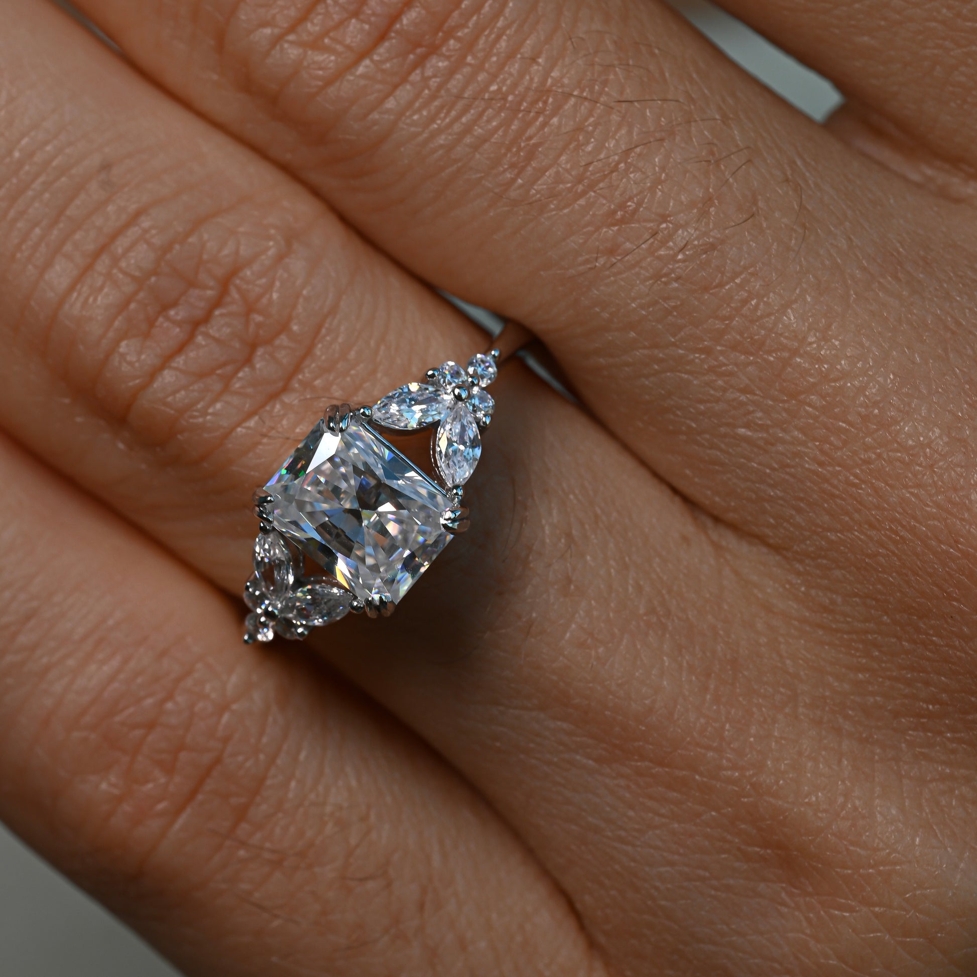 HELENA Moissanite Ring 2ct