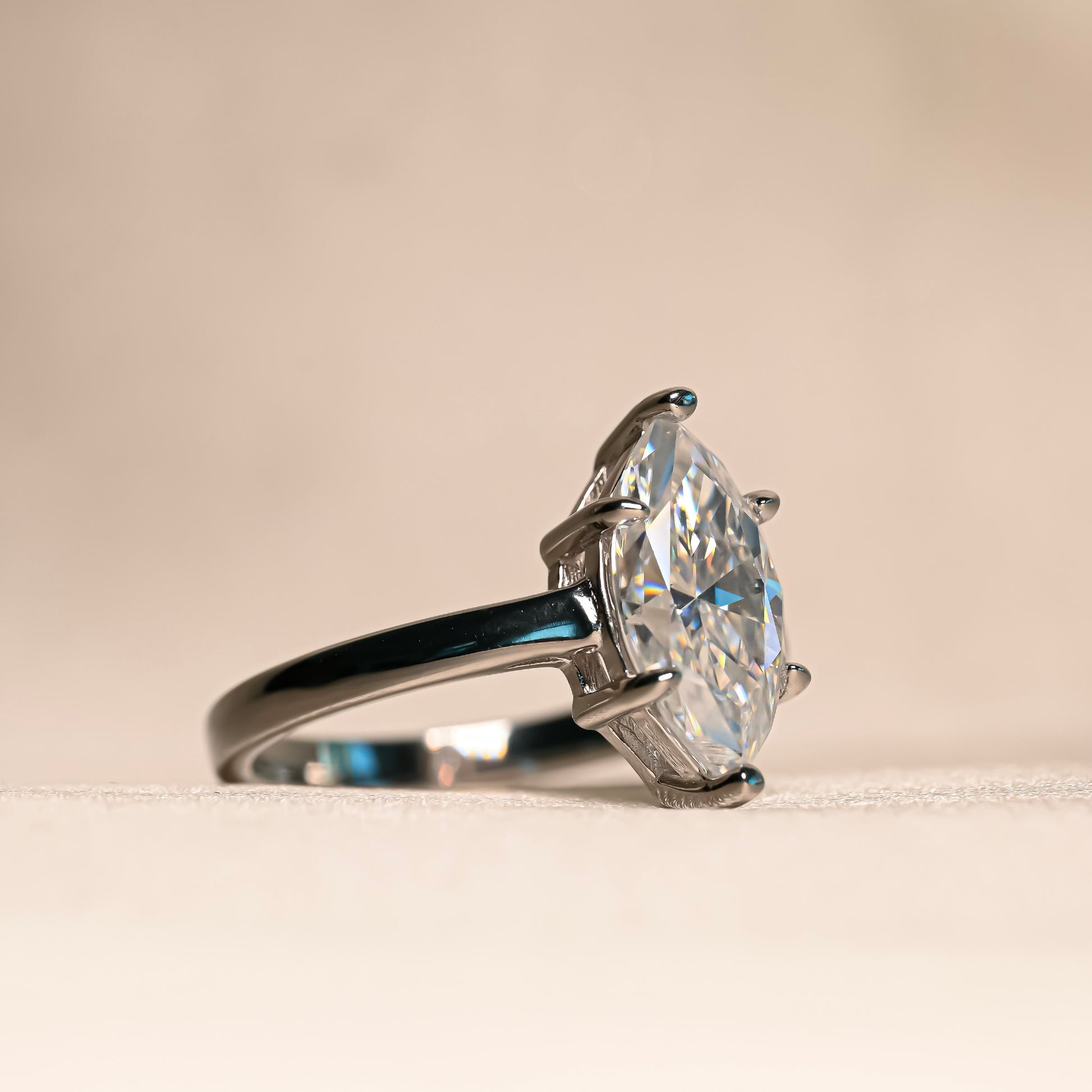 KIMBERLY Moissanite Ring 2ct