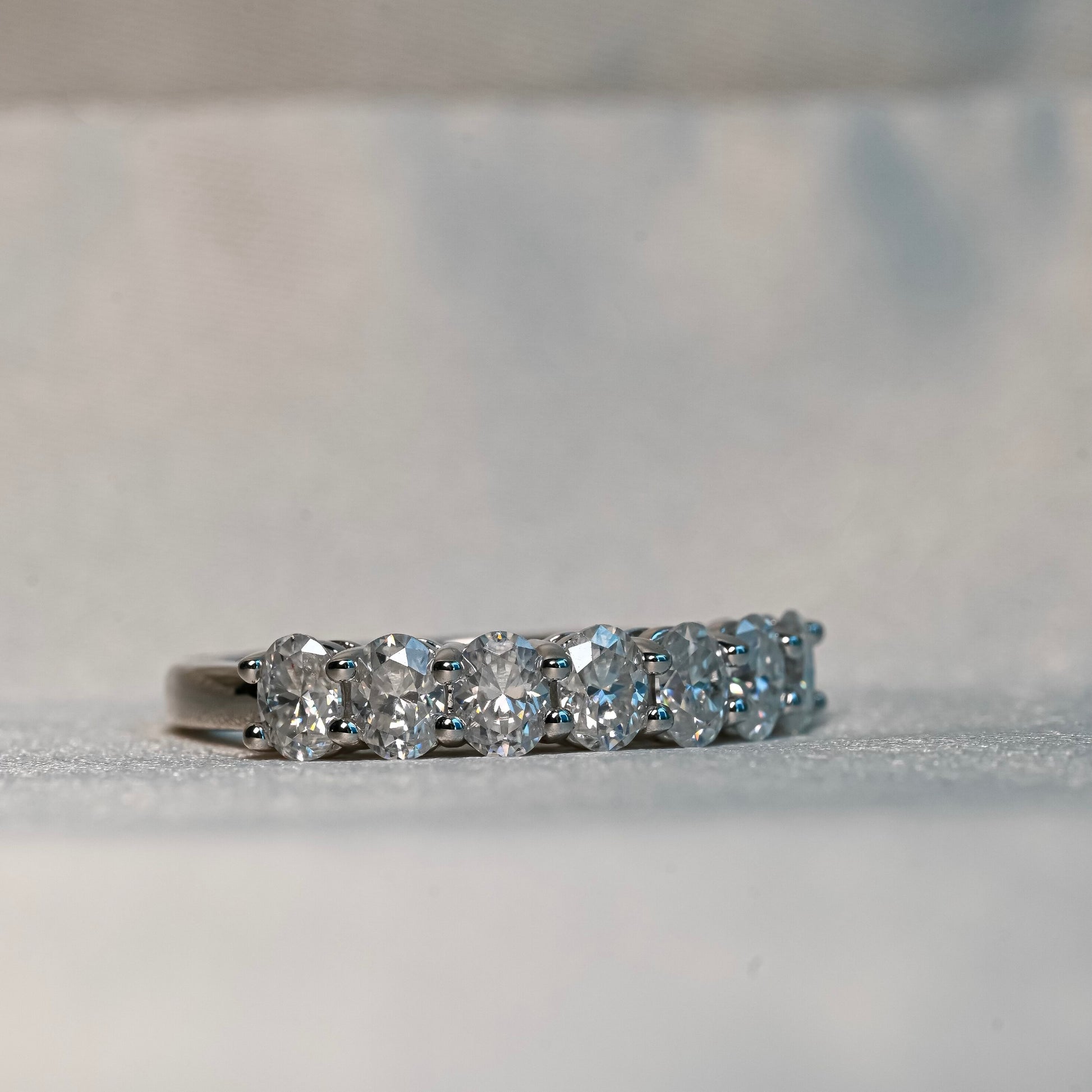 FAHDA Moissanite Band 3ct (total)