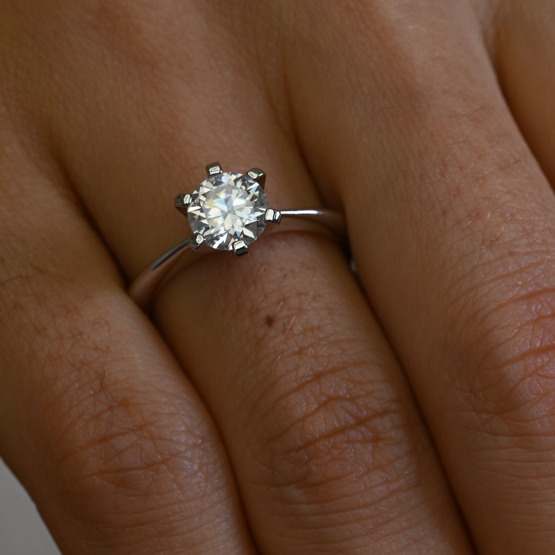 ZOE Moissanite Ring 1ct