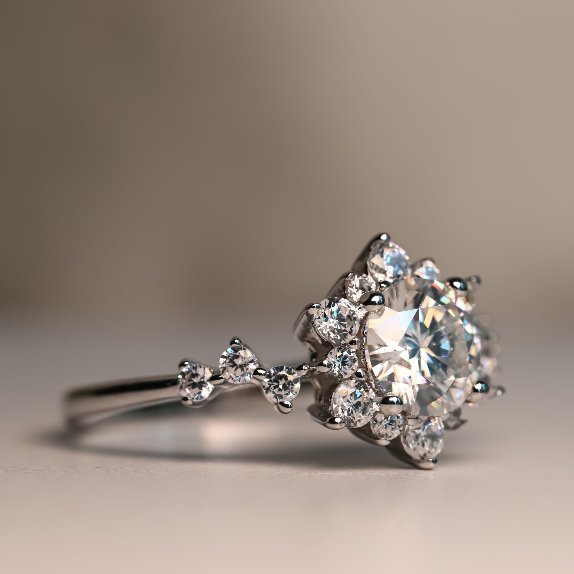 LYRA Moissanite Ring 1ct