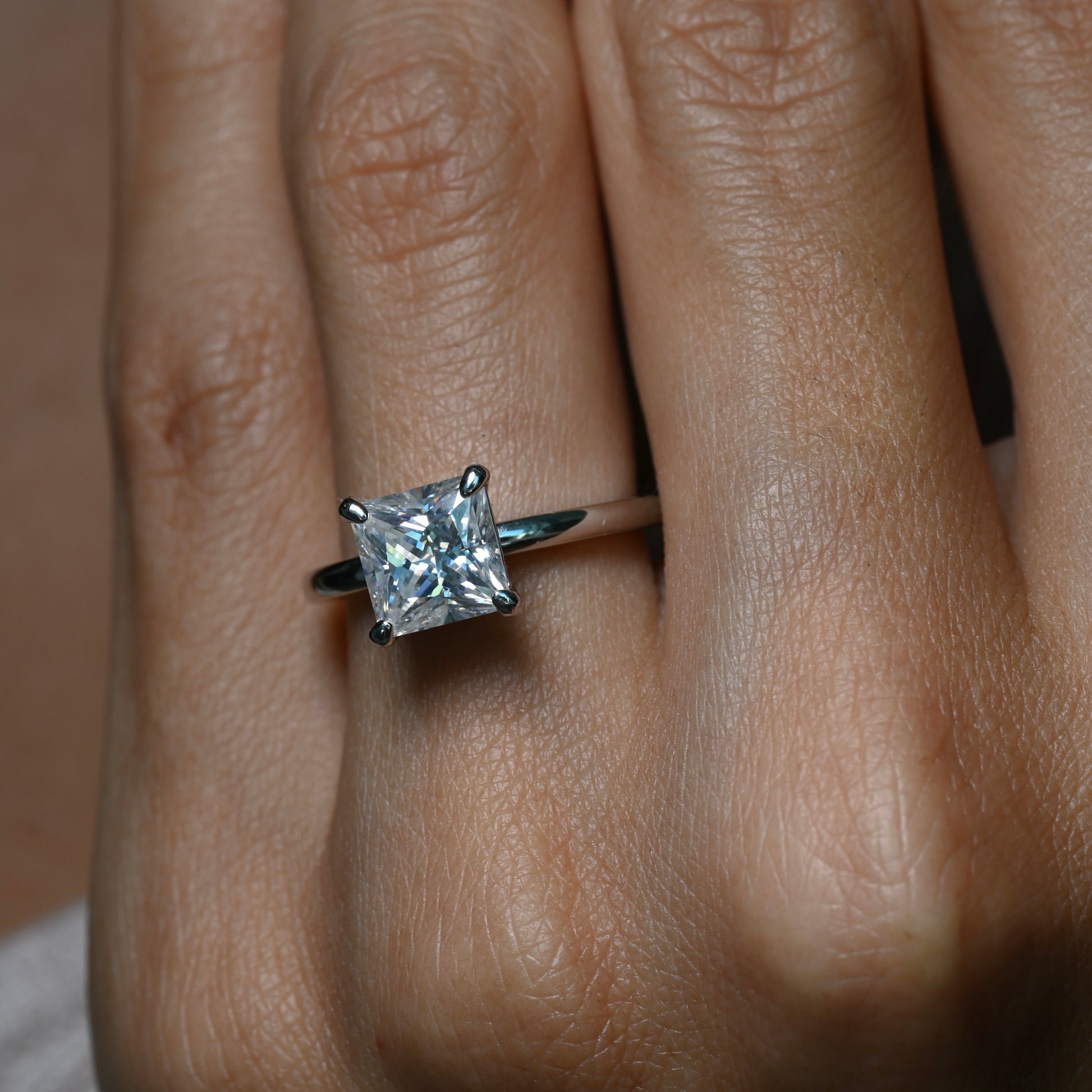 JAYNE Moissanite Ring 2ct