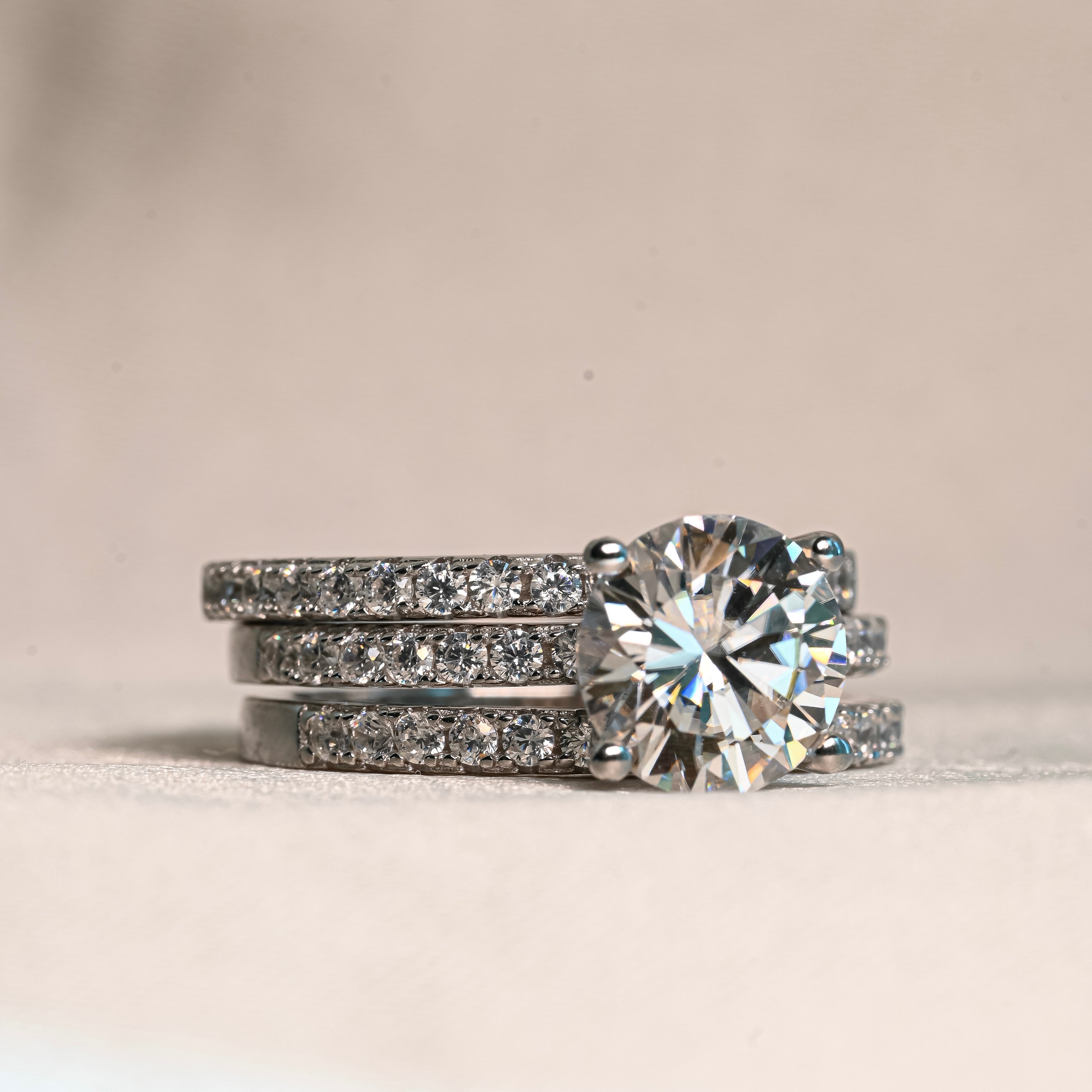 LUZ Moissanite Ring 2ct