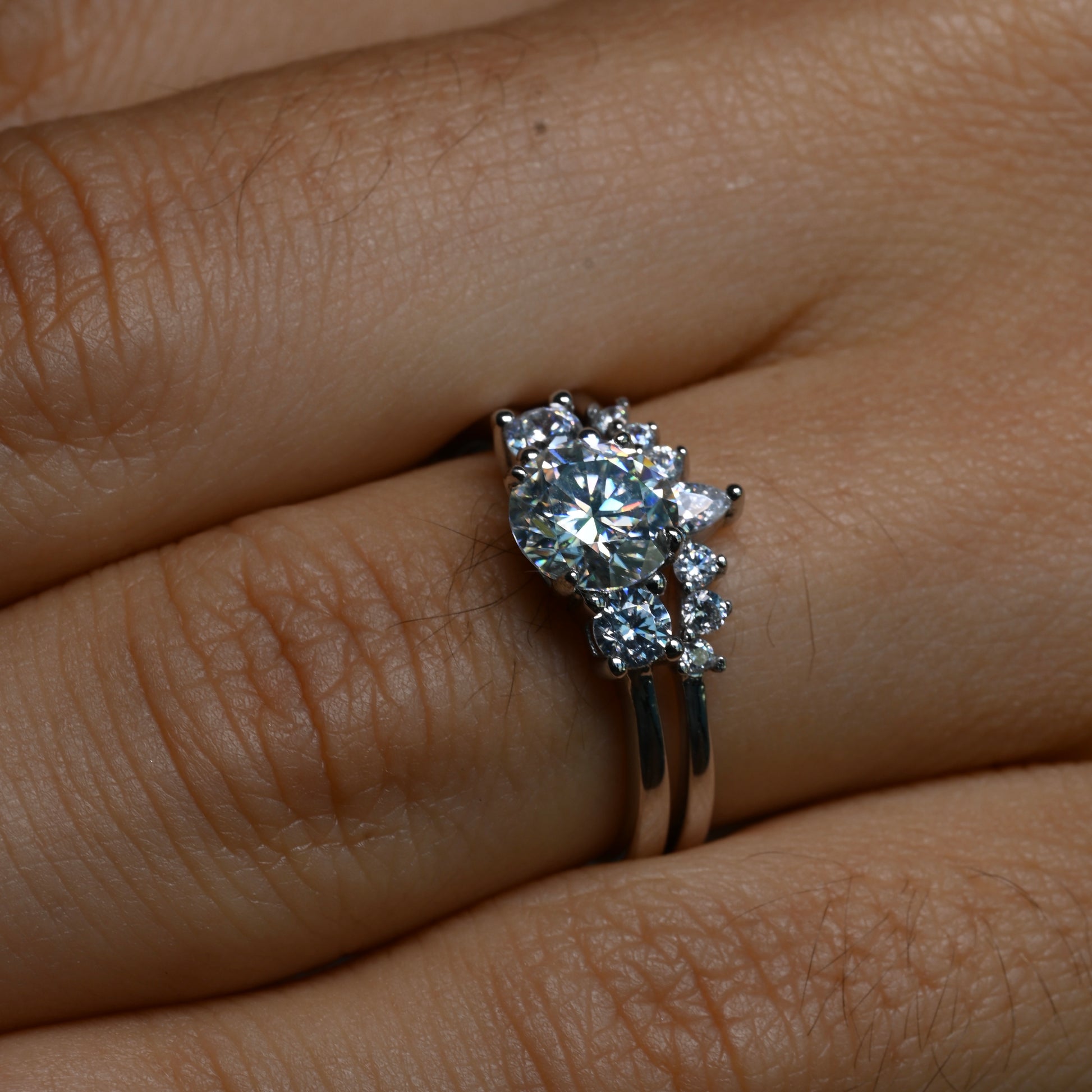 RADIANTE Moissanite Ring Set 1ct | Moissanite