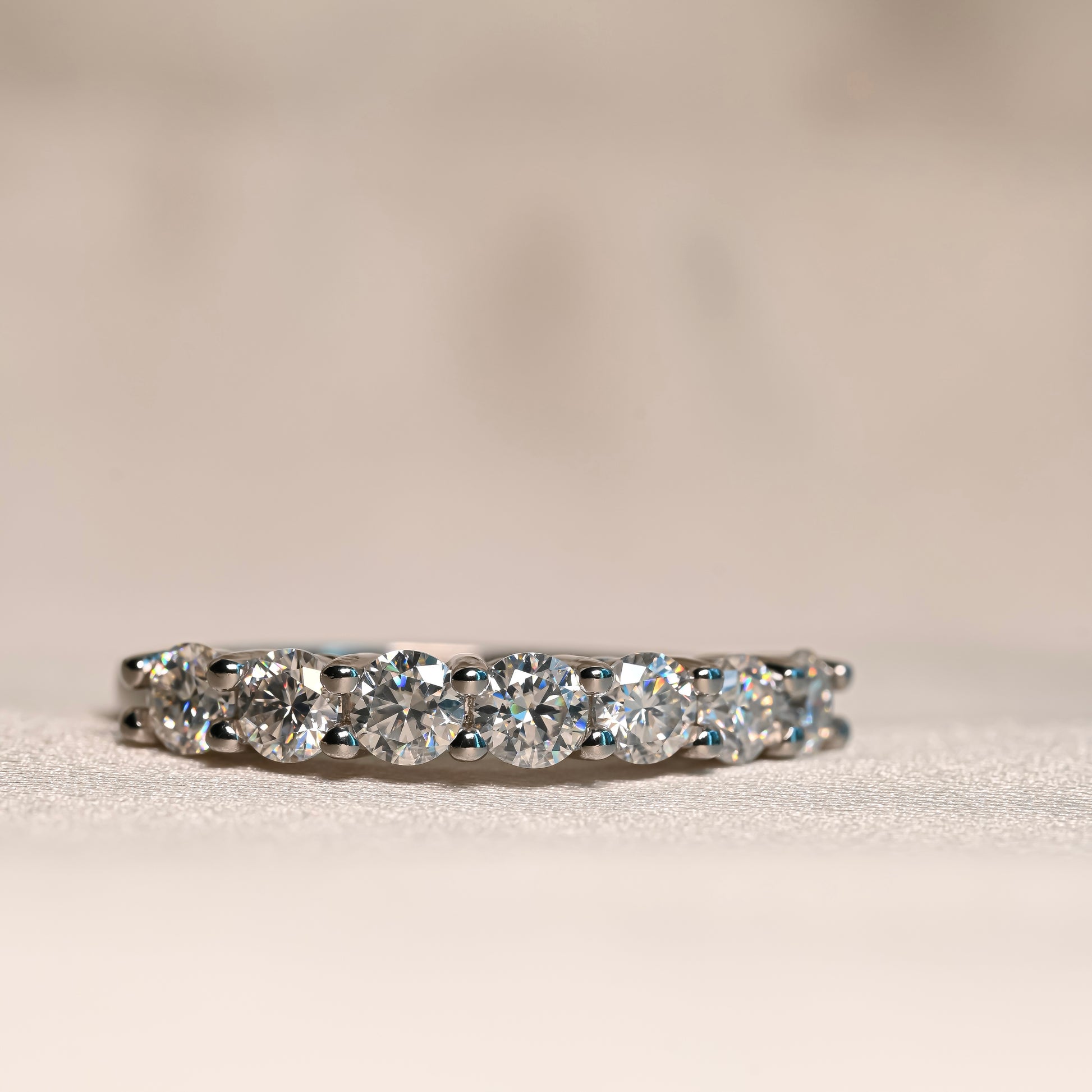 ETHEREAL Moissanite Band 0.1ct (3mm)