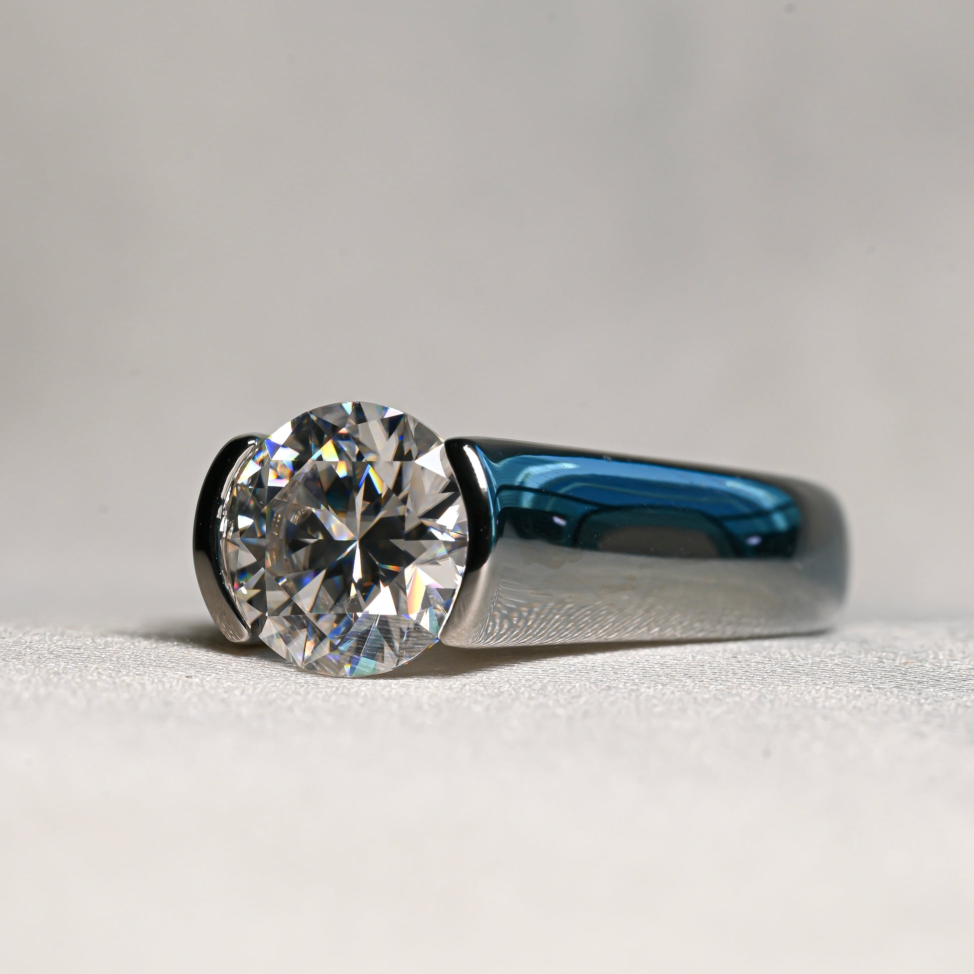 MILAN Moissanite Ring 2 ct