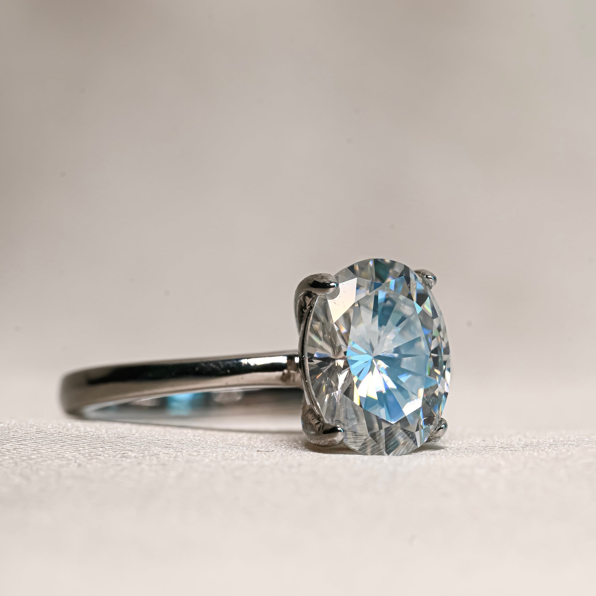 MILA Moissanite Ring 2ct