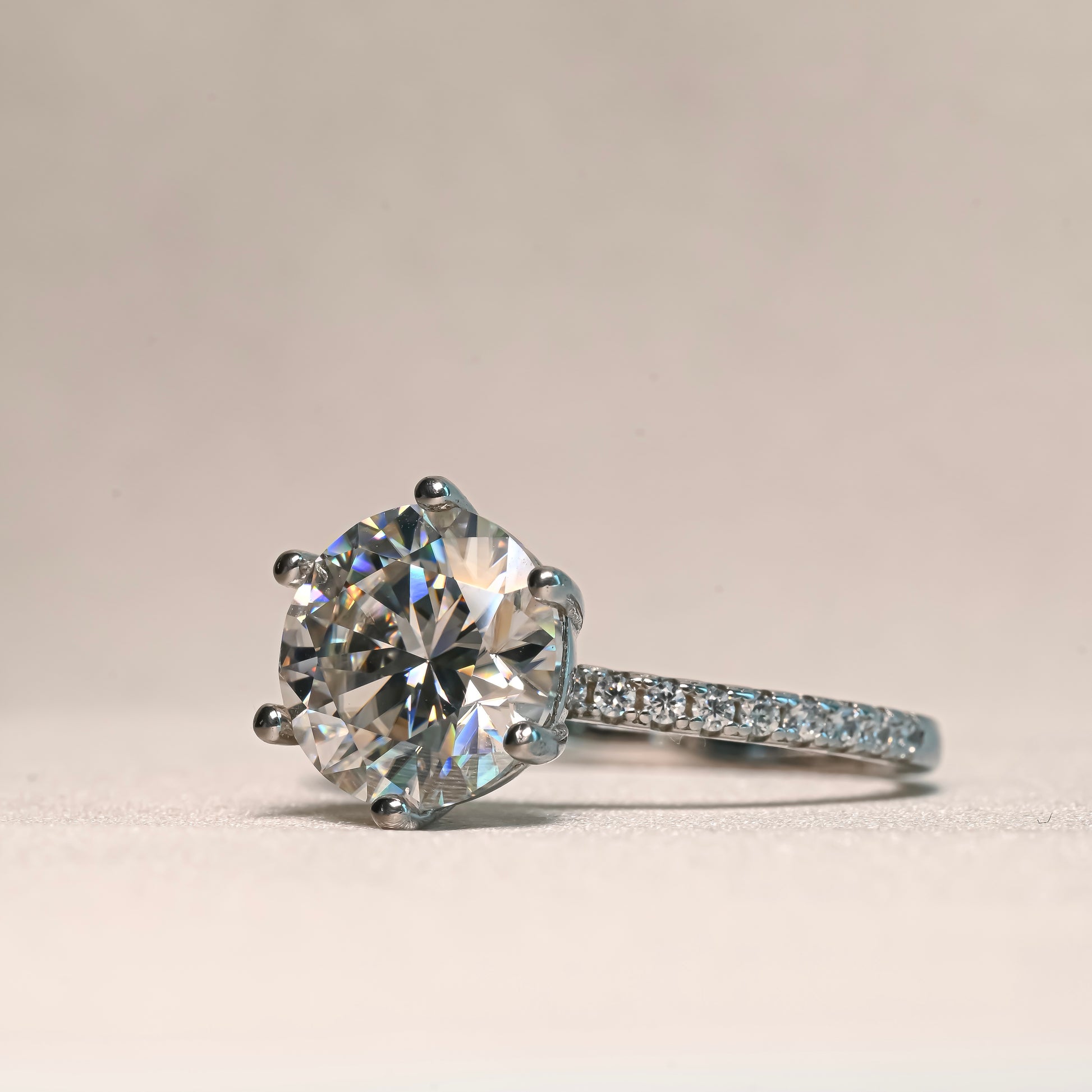 AZALEIA Moissanite Ring 3ct