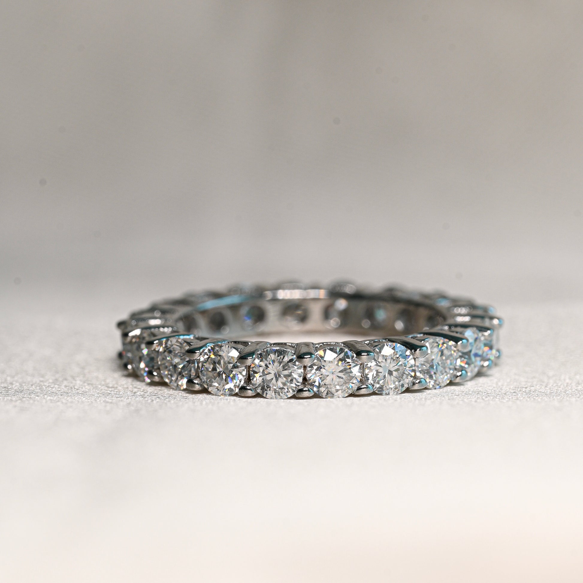 HAIFA 0.1 ct (3 mm) Full-Stone Moissanite Band in Sterling Silver